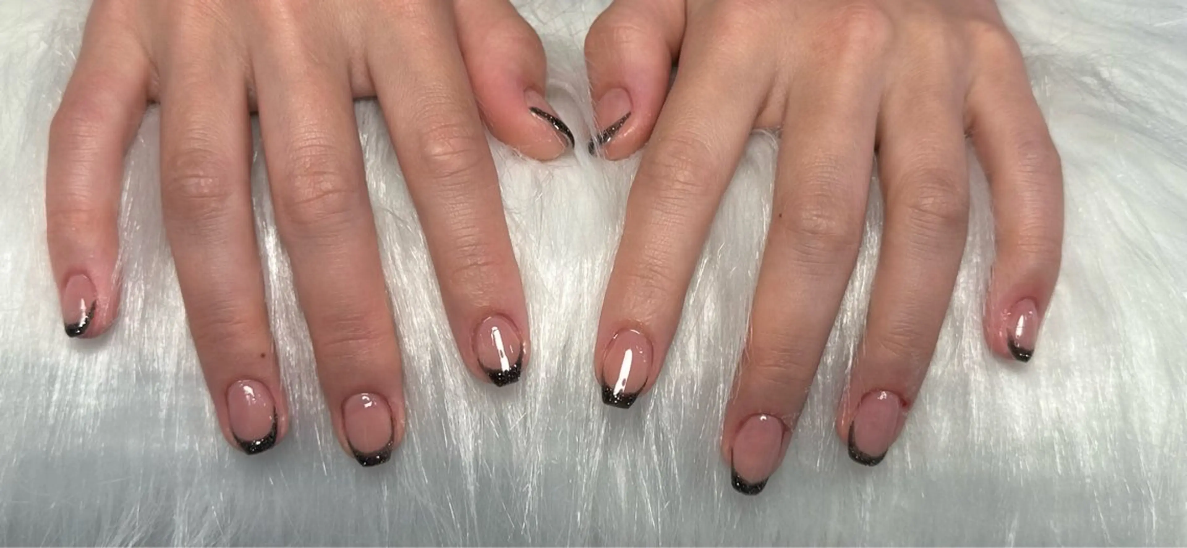 ネイル ハンドネイル 渋谷T&B りお ロング無制限中💫のネイルデザイン