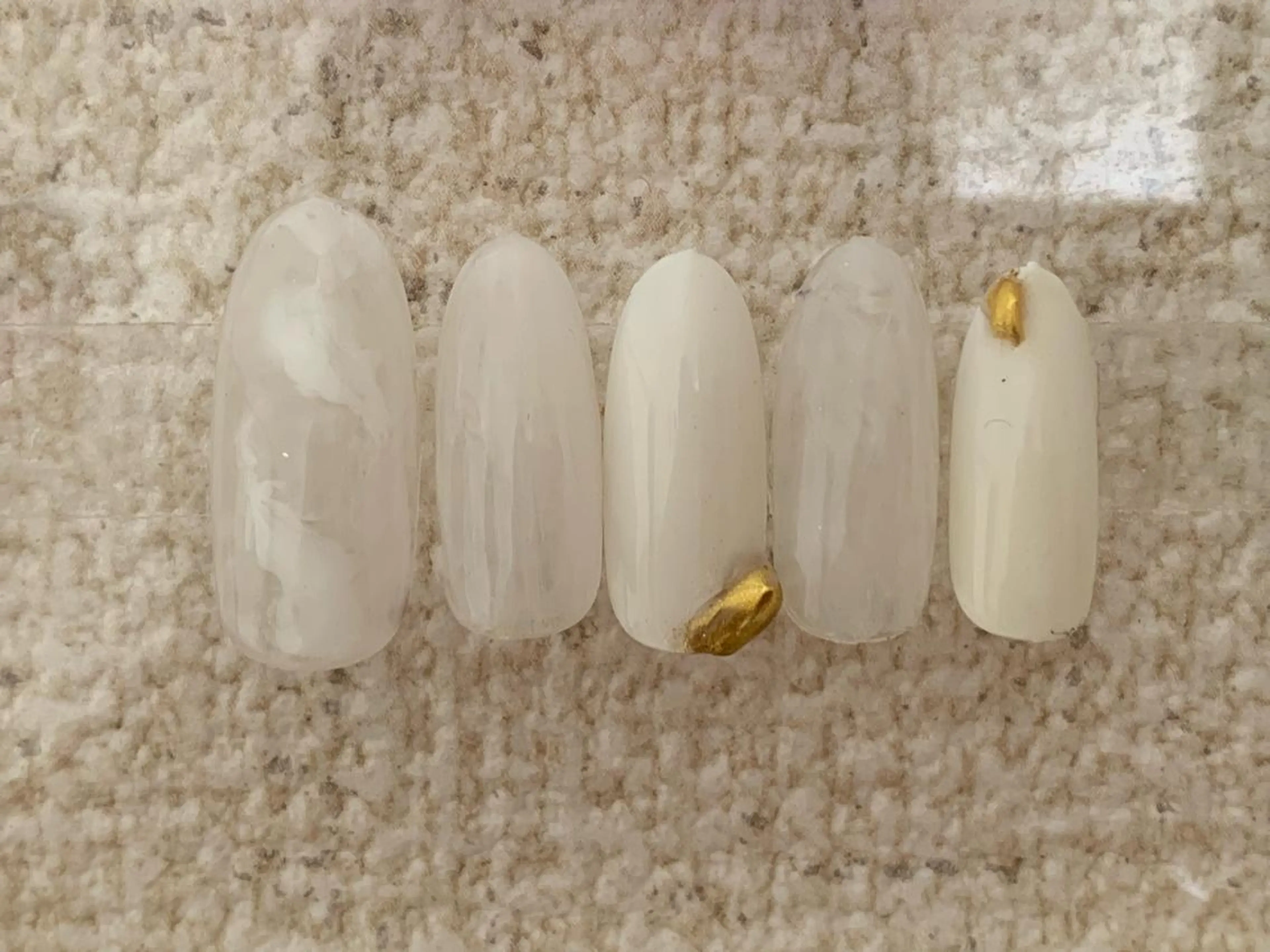 ネイル 新山 聖のネイルデザイン