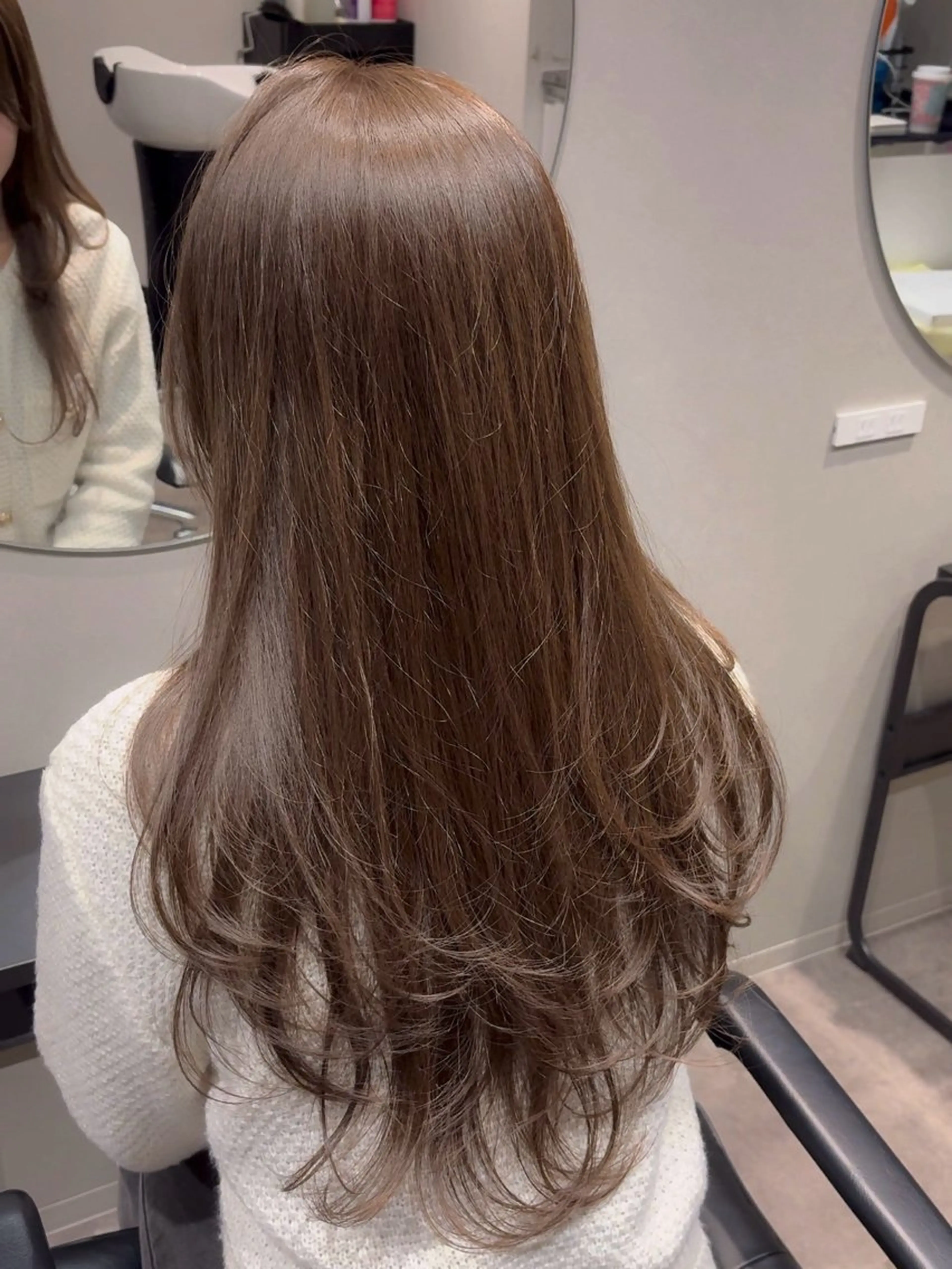 ロング カラー ベージュカラー ブリーチ ブリーチなしカラー オリーブベージュ ヘアカラー 🩵福岡ブリーチなし レイヤー/紫音🩵のヘアスタイル