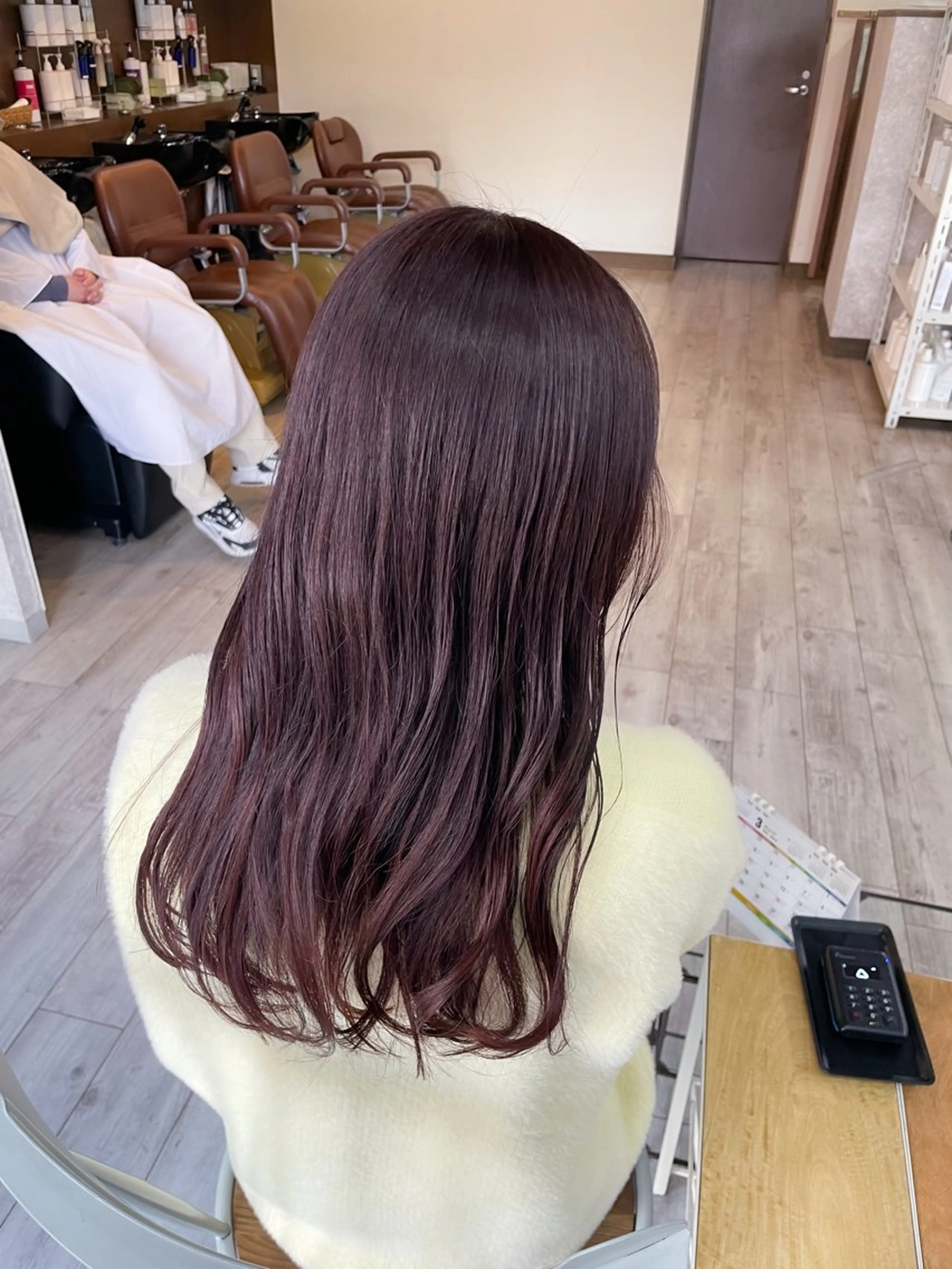 セミロング カラー ベージュカラー ラベンダーカラー ラベンダーベージュ ヘアカラー トリートメント イワタ マハ/ minim hairのヘアスタイル