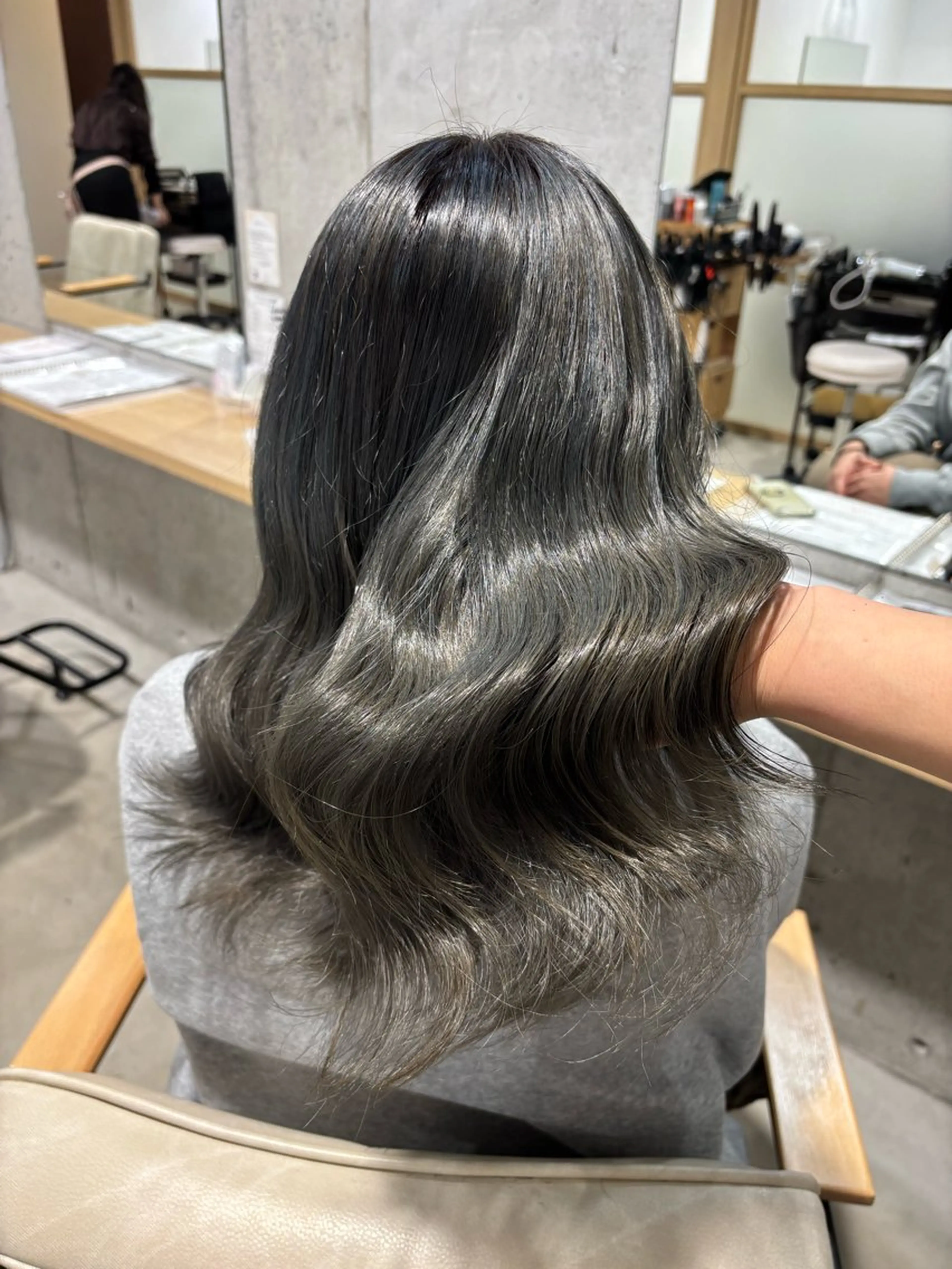 ロング レイヤーカット🥀/ 大曽根🤍yuukaのヘアスタイル