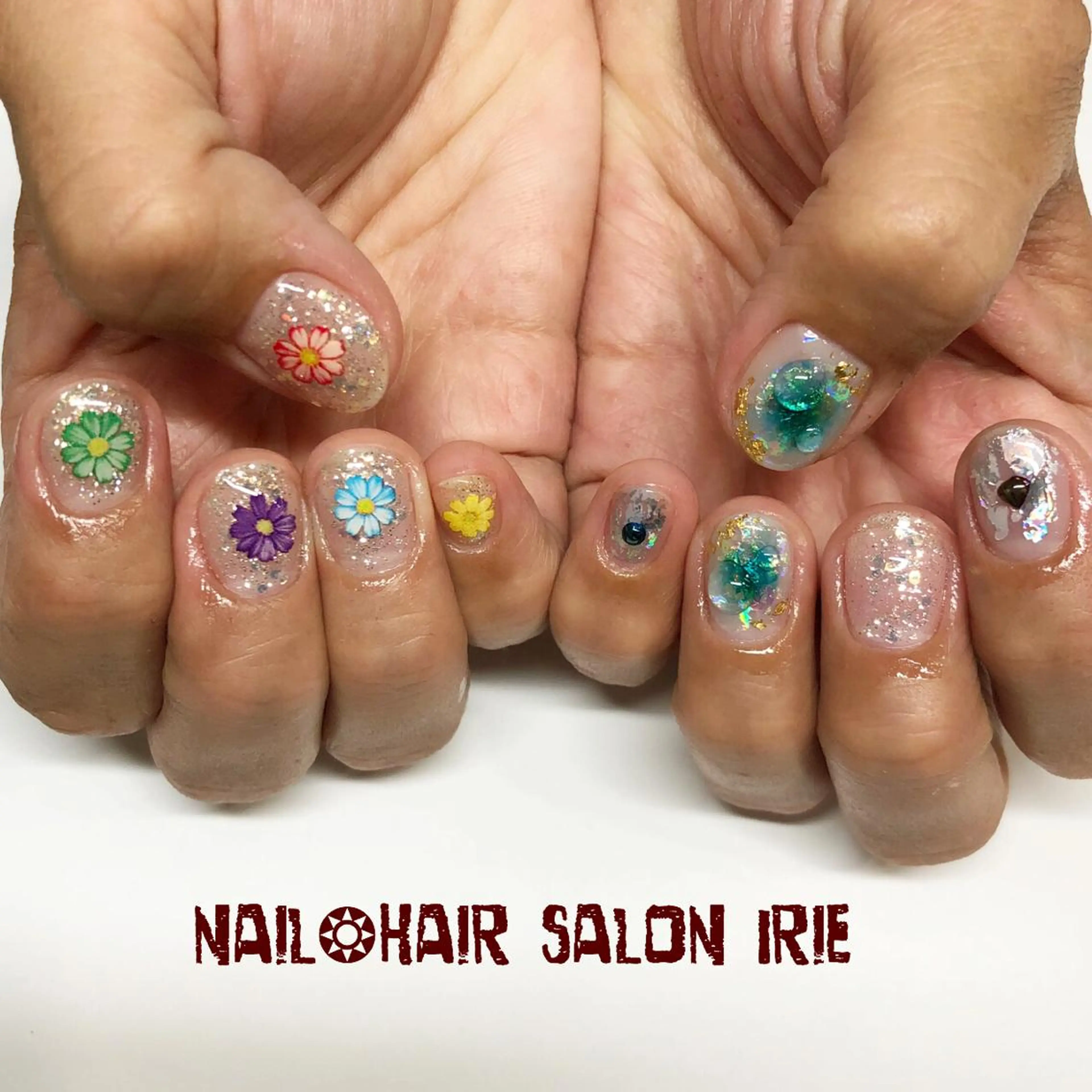 ネイル 與儀 知佳のネイルデザイン