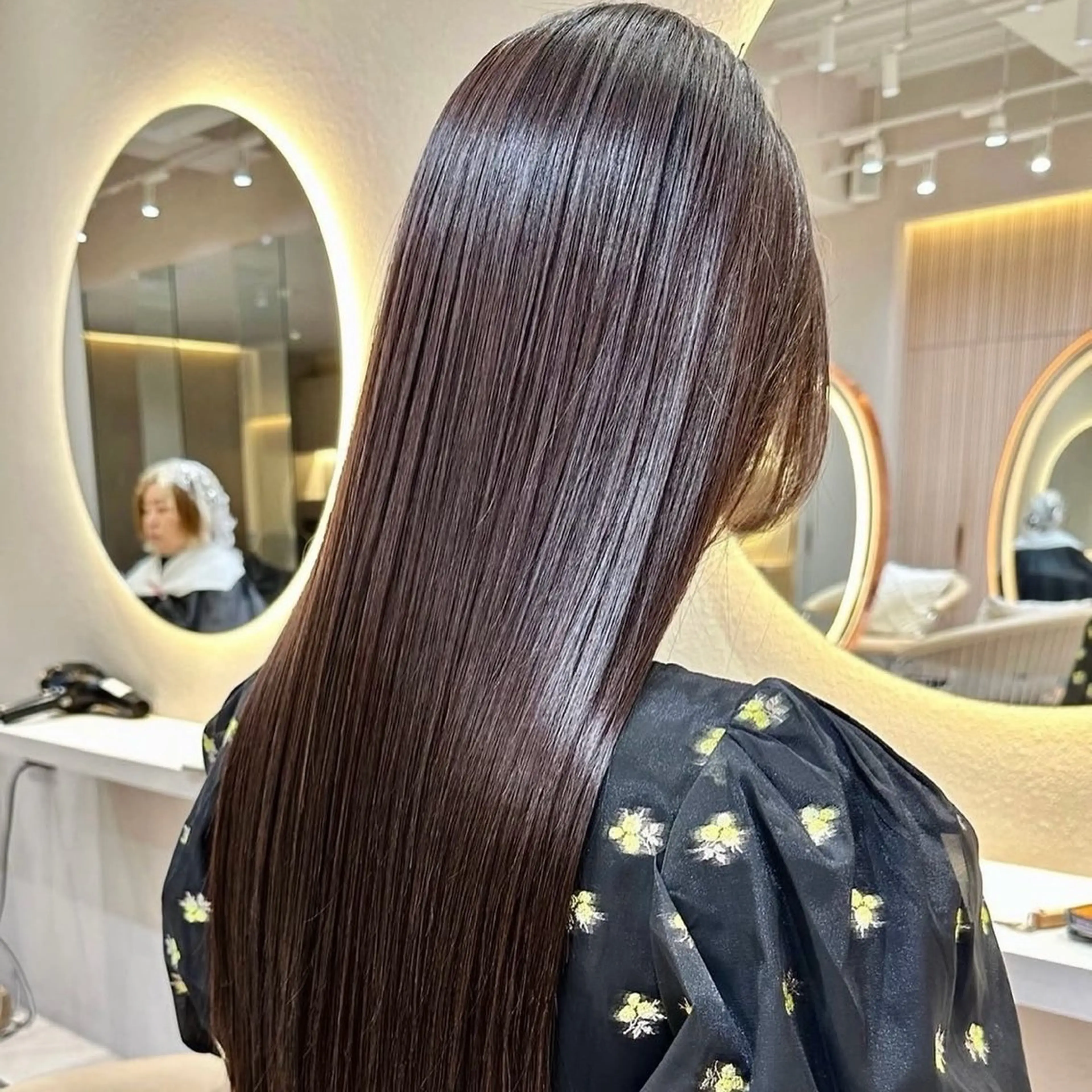 【学生限定🎀】最高峰ケア🦋🌟韓国風ロングレイヤーカット🤍＋プレミアム髪質改善トリートメント💖の写真