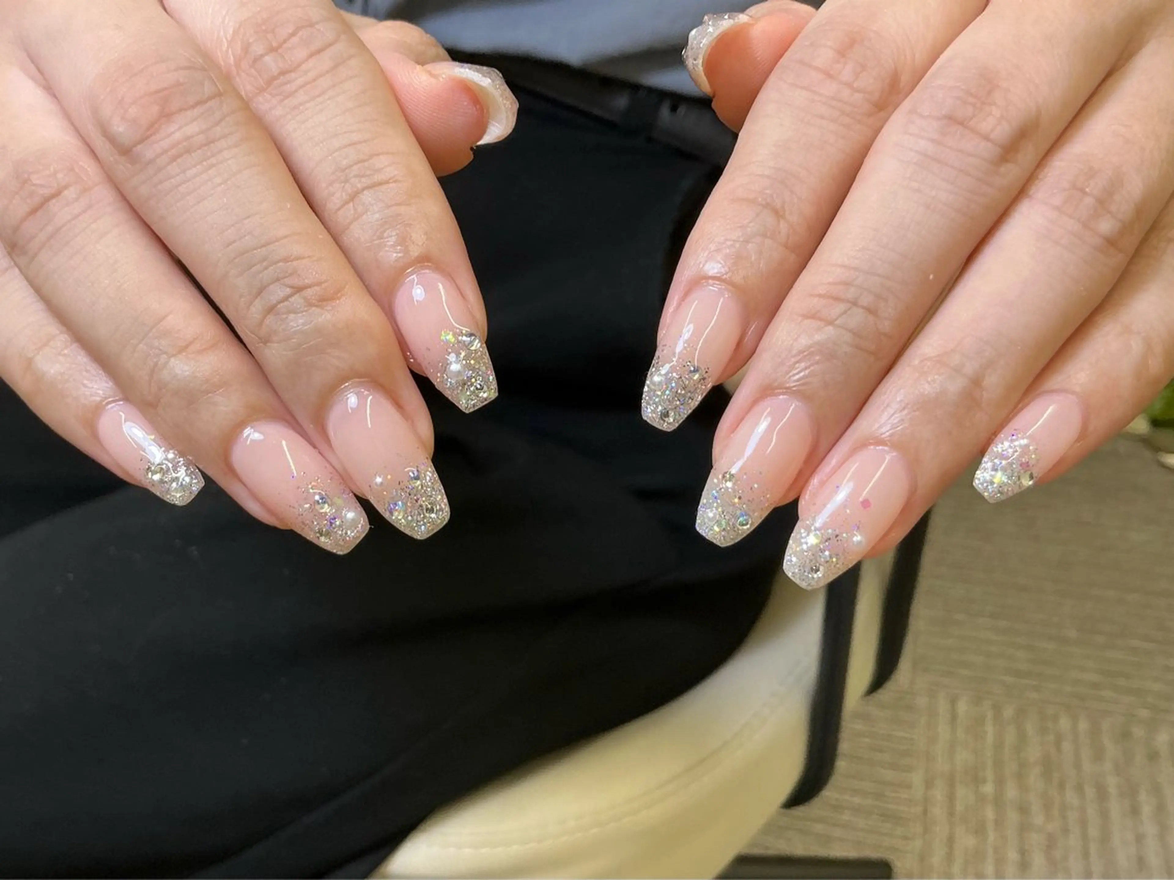 ネイル オーロラネイル 長さ出し フレンチネイル ジェルネイル ガラスフレンチ ハンドネイル Rela・S NAILのネイルデザイン