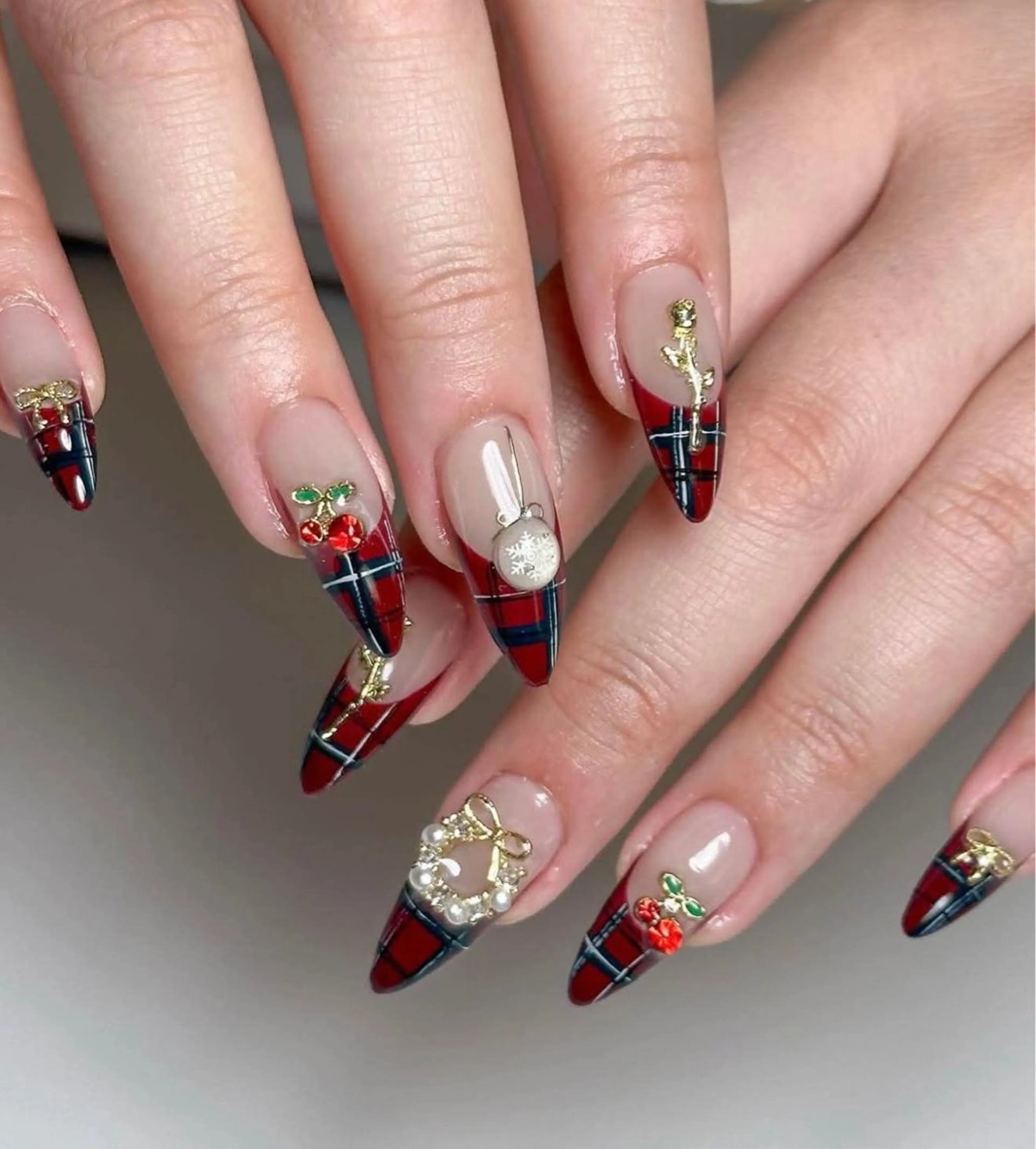 ネイル ハンドネイル HIN NAILのネイルデザイン