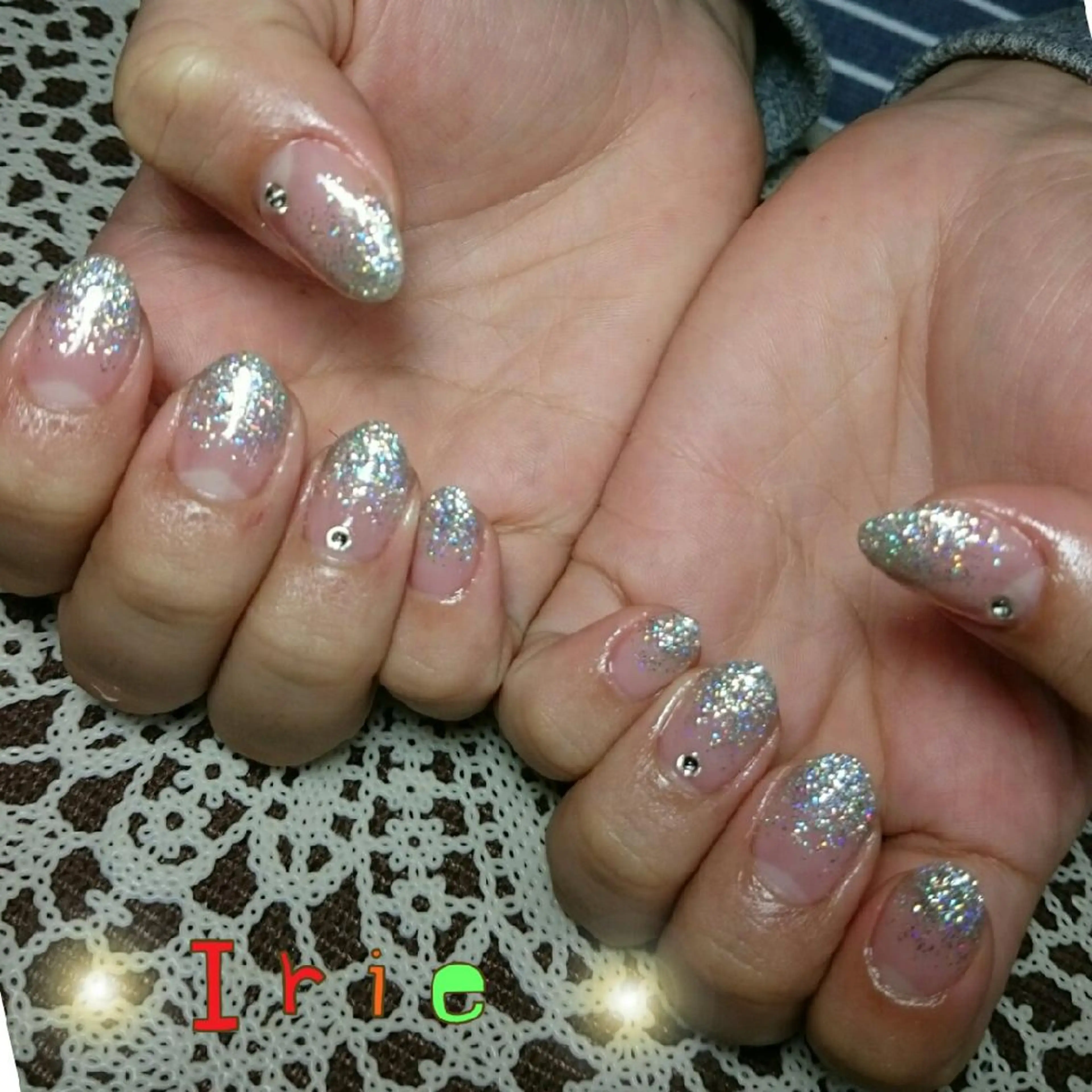 カラー パーマ ヘアアレンジ メンズ キッズ ネイル オーロラネイル ゴージャス キラキラネイル ラメ(グリッター) ラメグラデーション 與儀 知佳のネイルデザイン