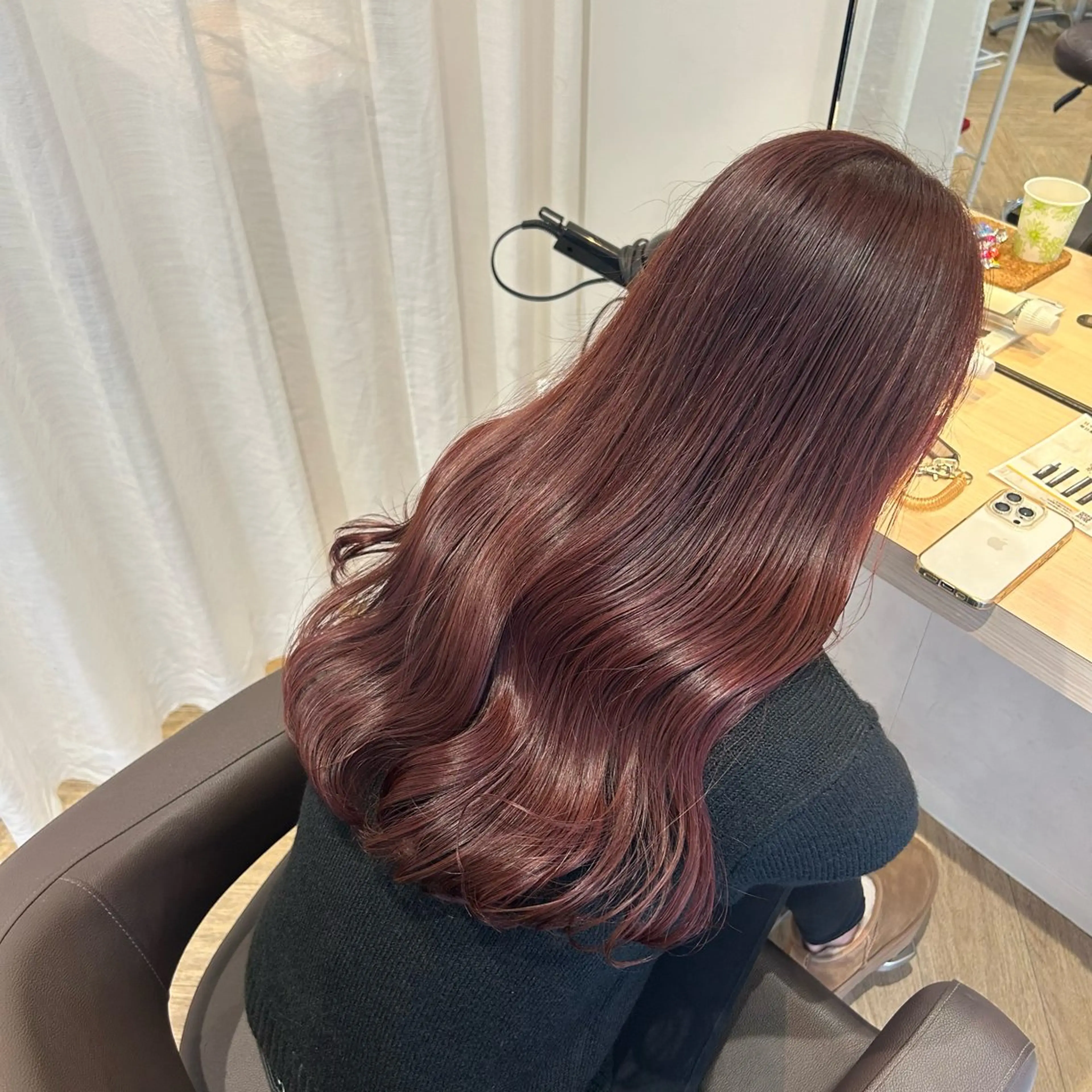 ロング カラー ブリーチ ダブルカラー ブリーチなしカラー カット ヘアカラー トリートメント 砂野 真璃奈のヘアスタイル
