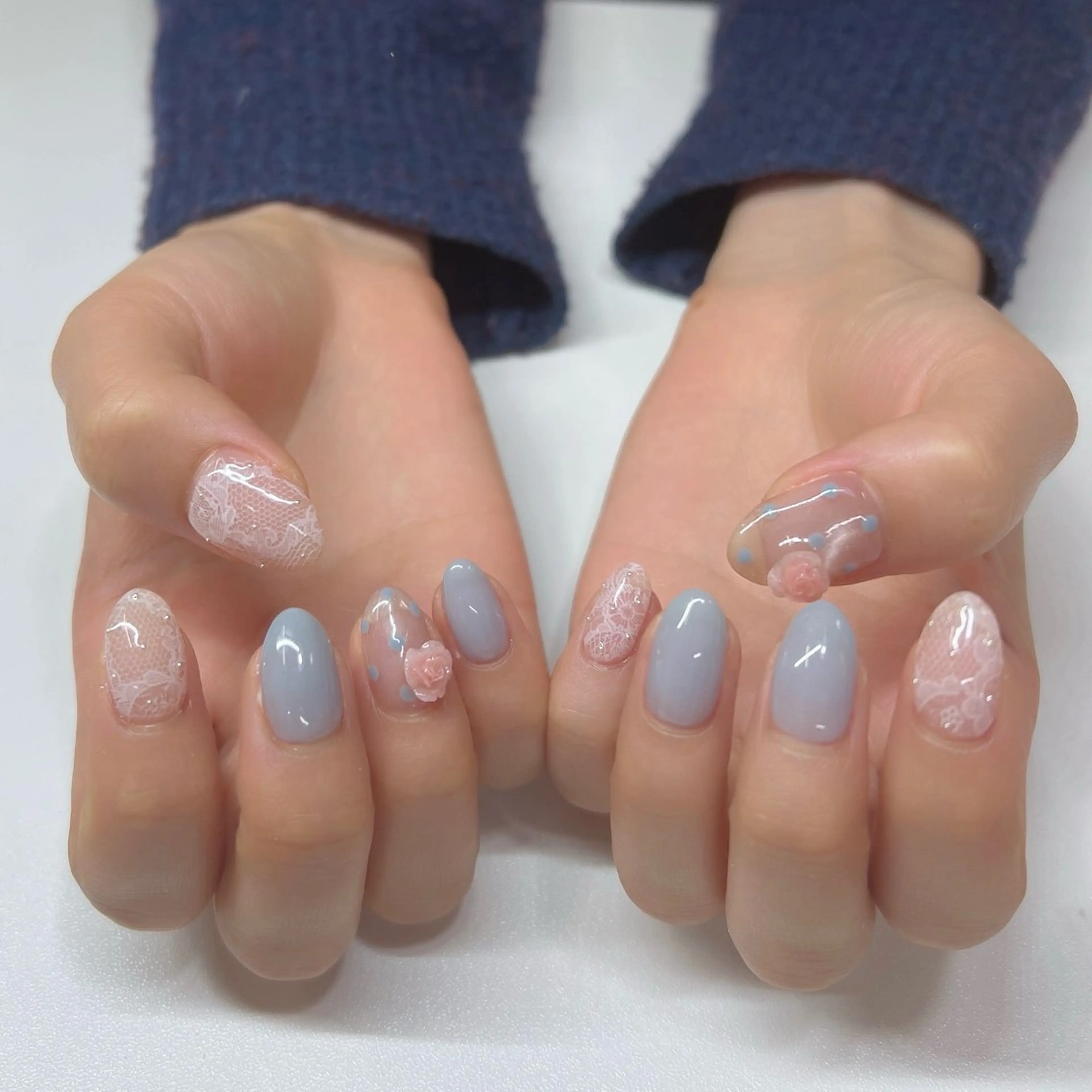ネイル ドット レース ハンドネイル Chipi Neneのネイルデザイン