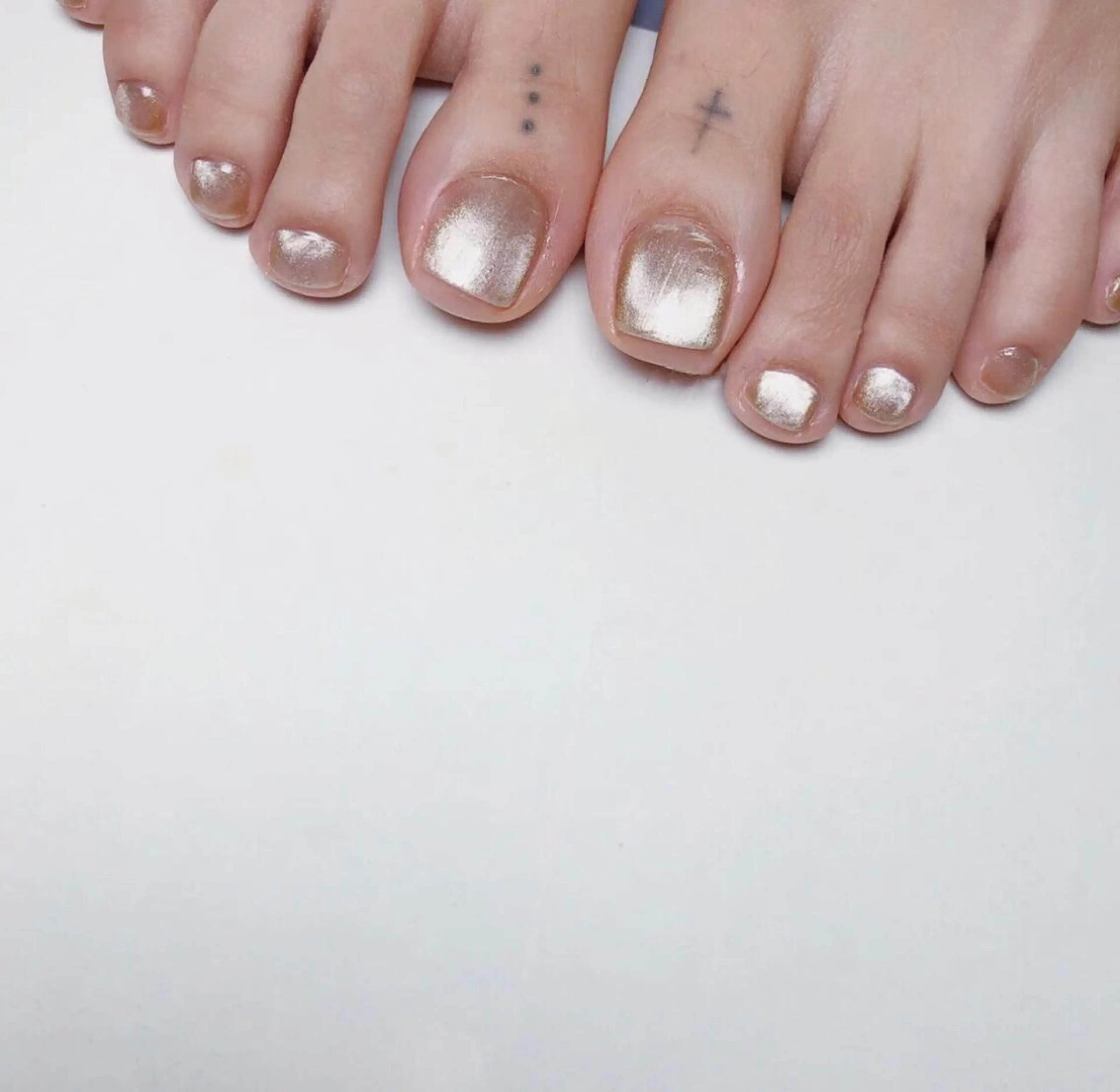 【初回オフ無料】🌈FOOT 大人気マグネットの写真