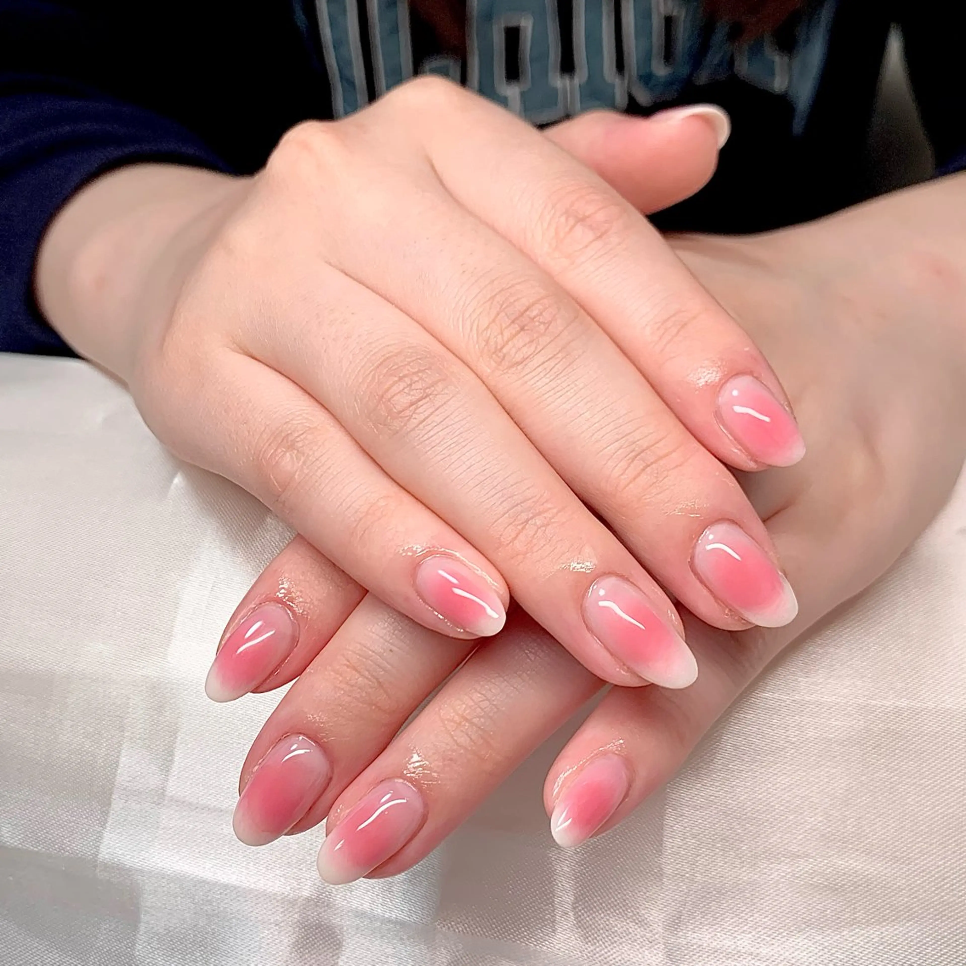 チークネイル💅 オフの有無はメッセージでお願いします。の写真