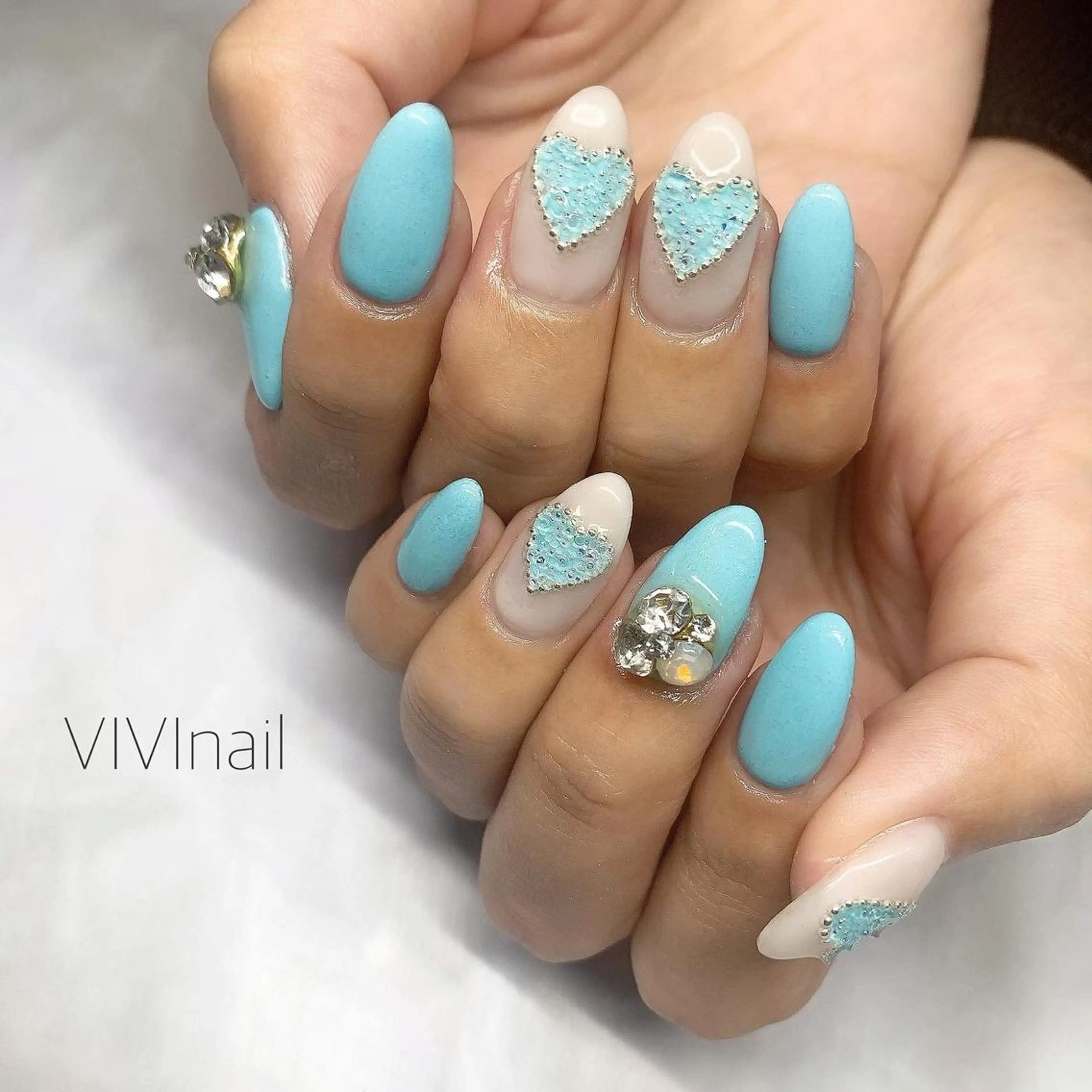 ネイル ハート ハンドネイル vivi nailのネイルデザイン