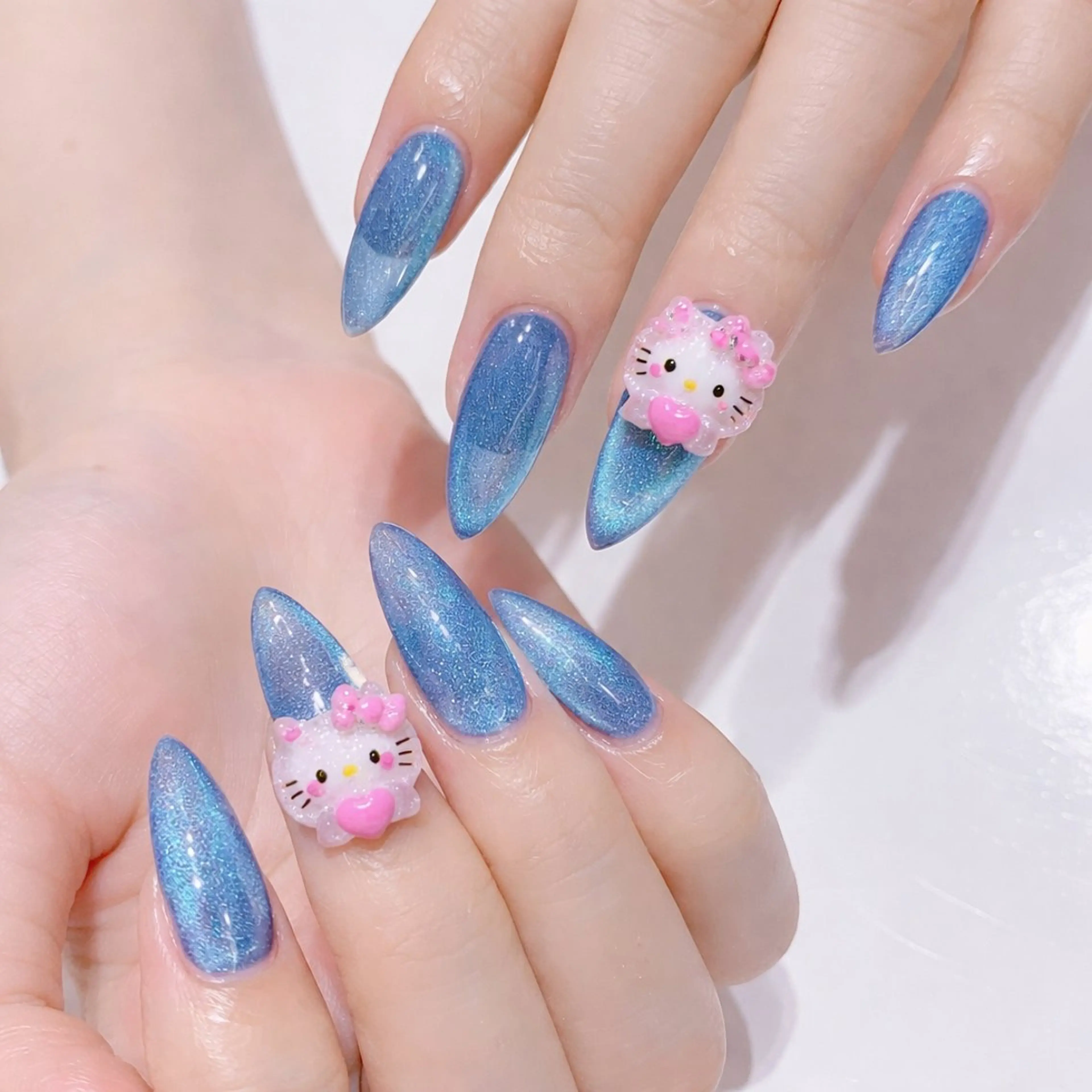 【ジェルオフ無料】マグネット+パツ2本の写真