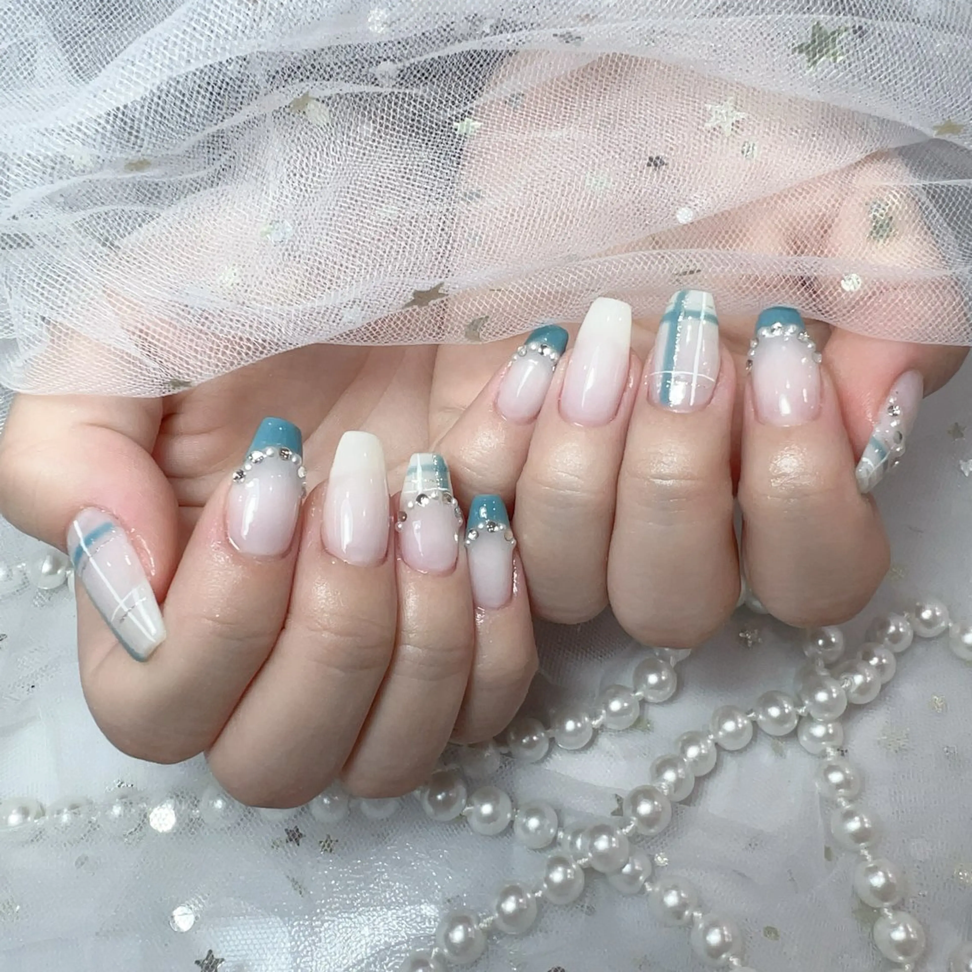 ネイル アートネイル フラッシュネイル フレンチネイル ジェルネイル ガラスフレンチ You&Me Yukiのネイルデザイン