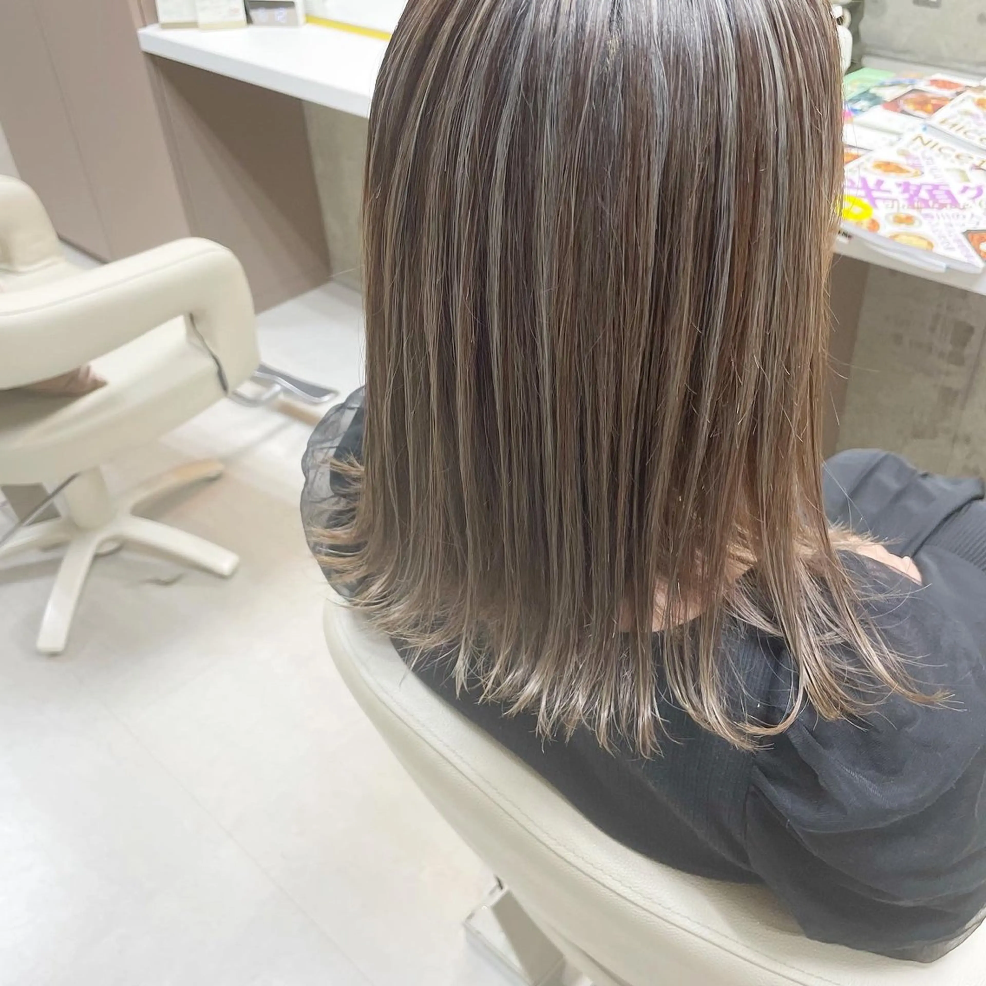ミディアム カラー ヘアカラー 坂本 沙也加のヘアスタイル