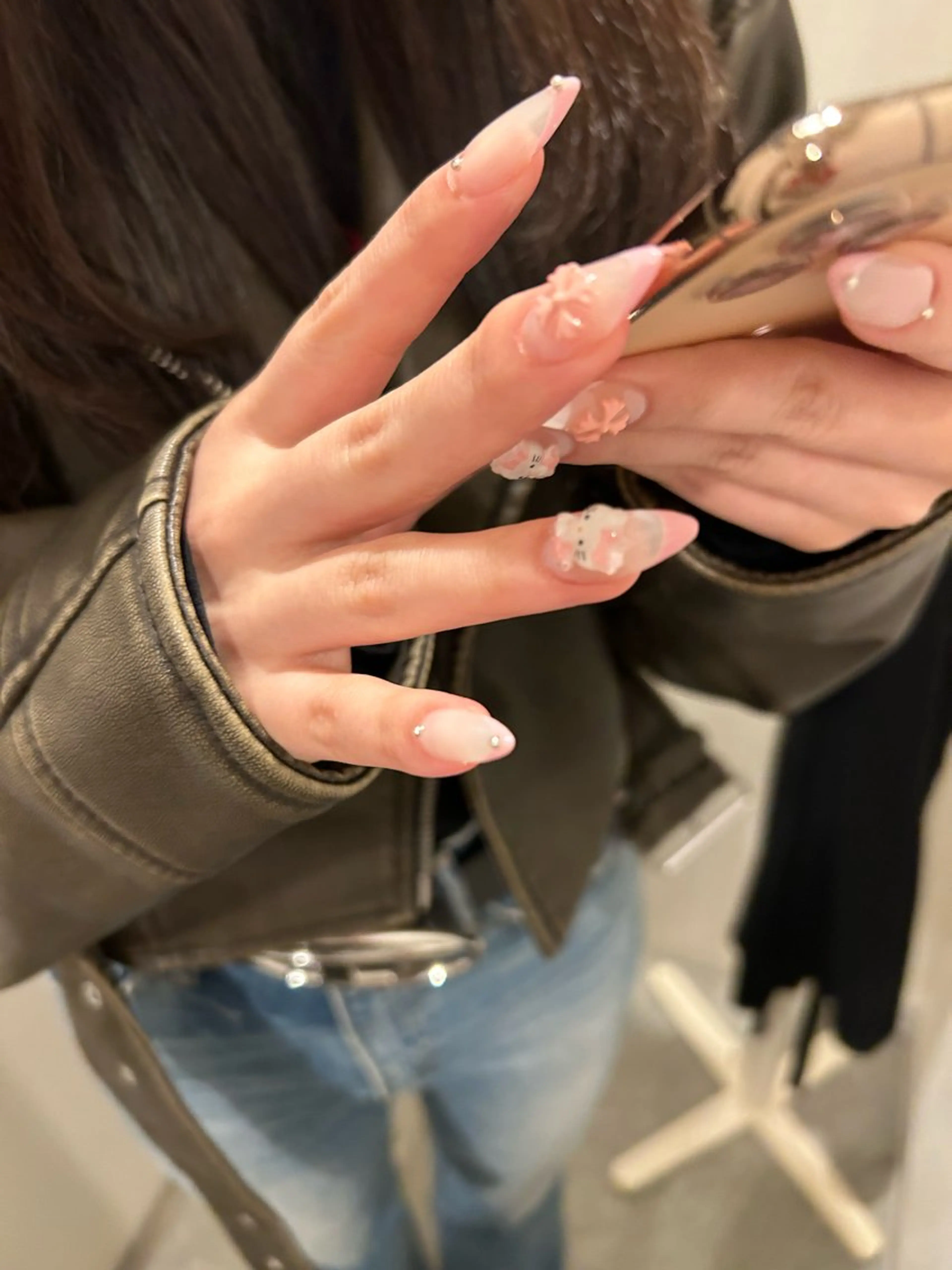 ネイル Locèlon .のネイルデザイン