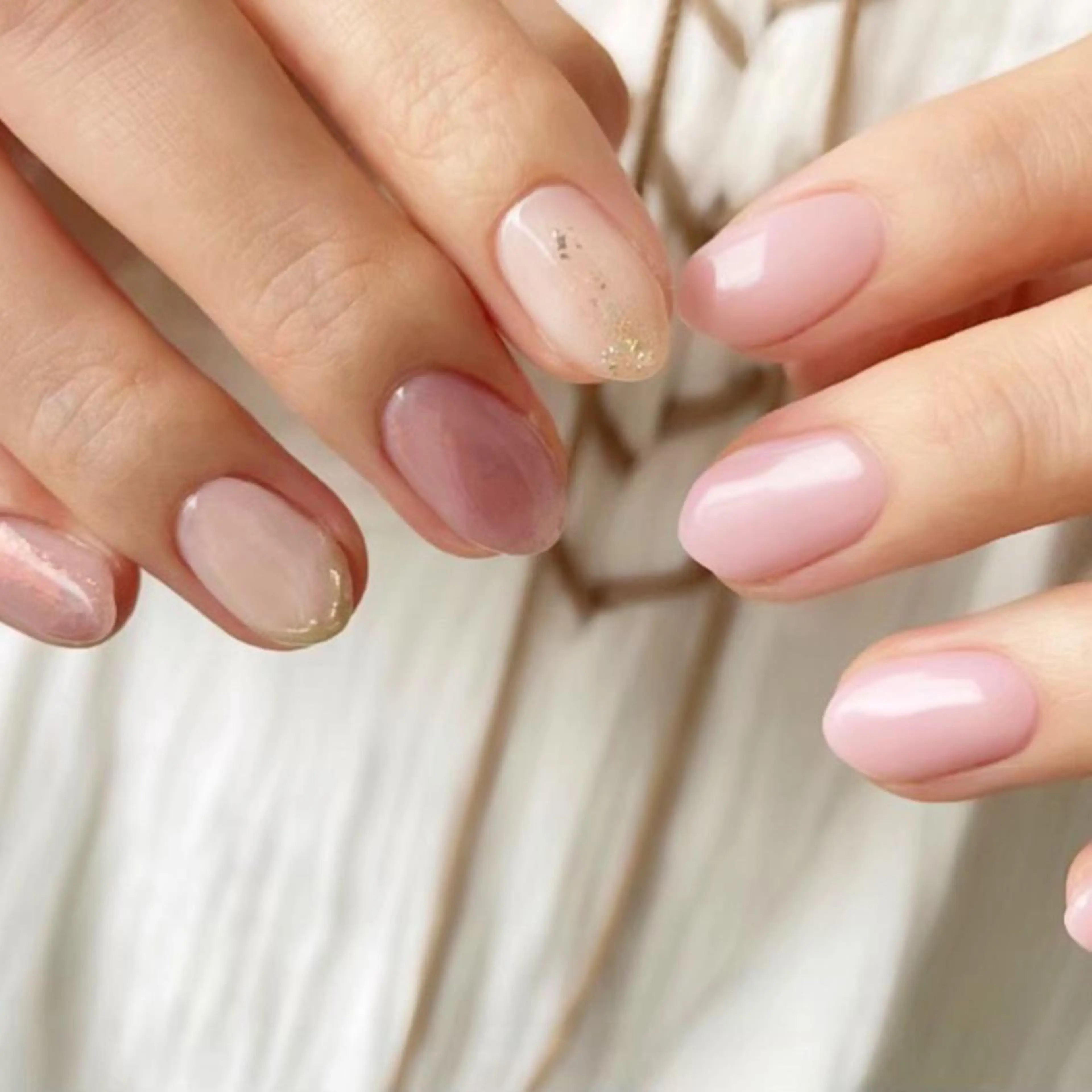 ネイル ニュアンスネイル nicolenail /emureのネイルデザイン