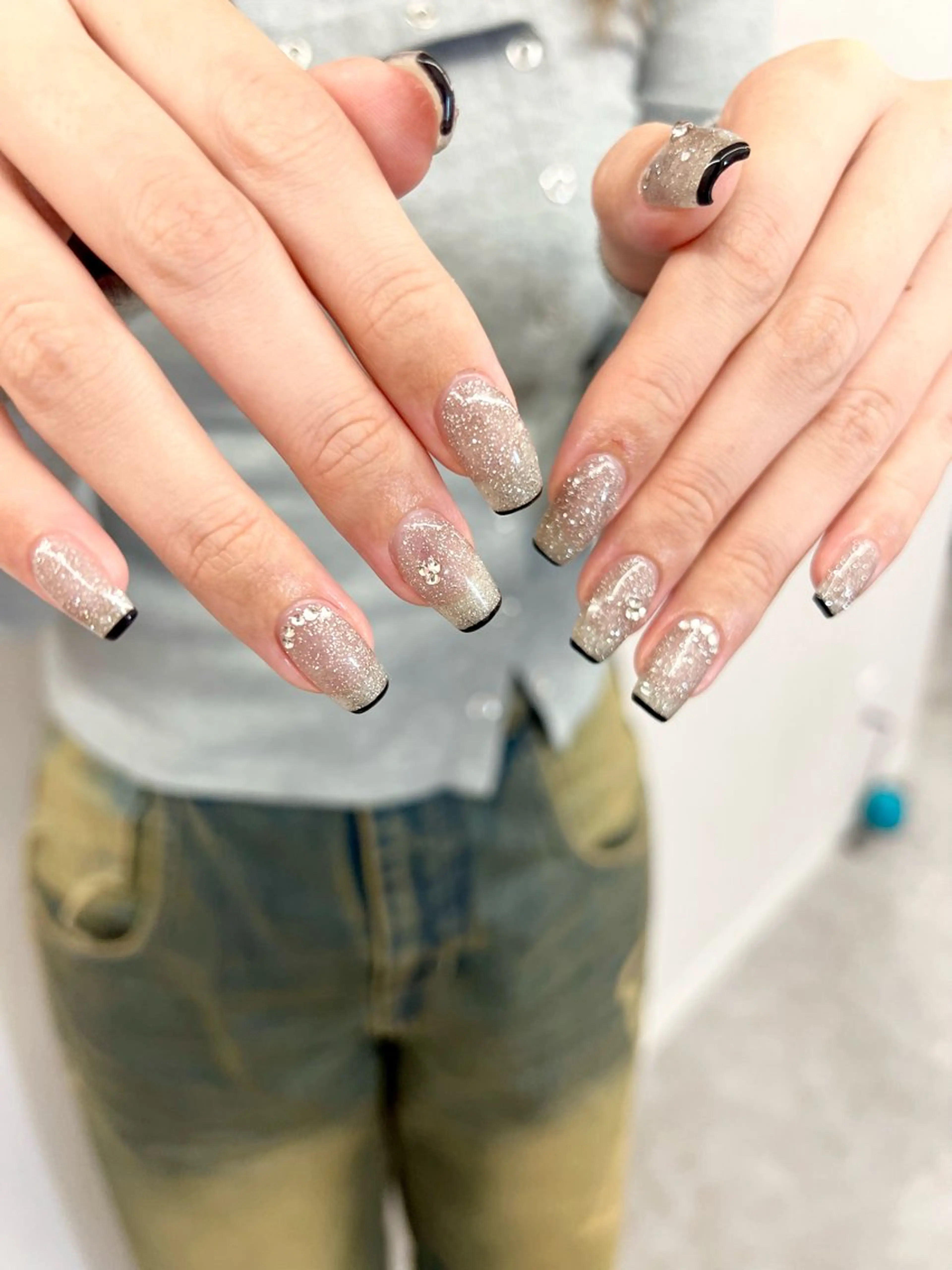 ネイル フラッシュネイル フレンチネイル ジェルネイル キラキラネイル マグネットネイル ハンドネイル ハンドケア Bana_ Nailのネイルデザイン