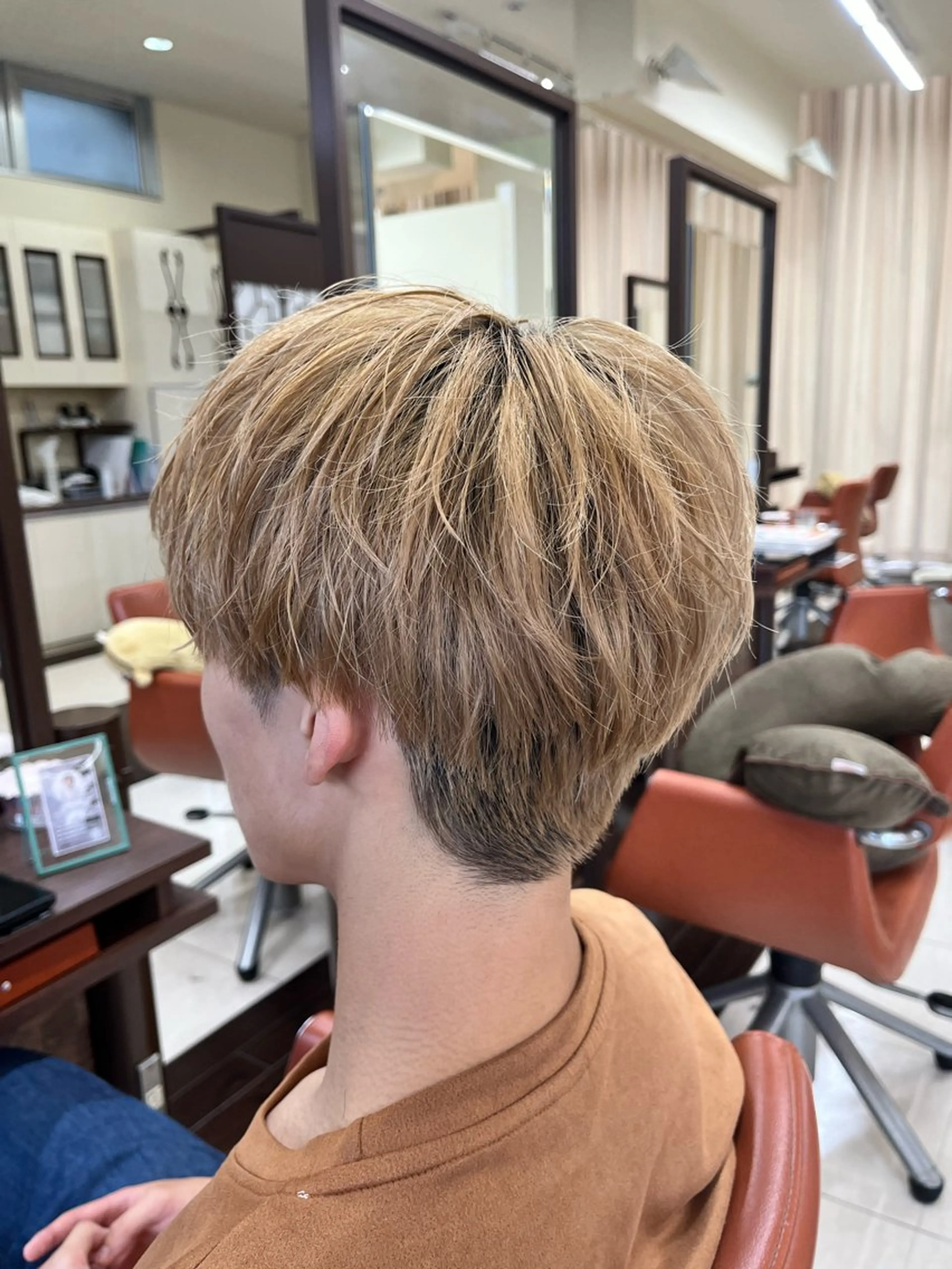 ショート カラー メンズ メンズハイトーン マッシュ ハイトーンカラー 🧊メンズ特化🧊 高木航希のヘアスタイル