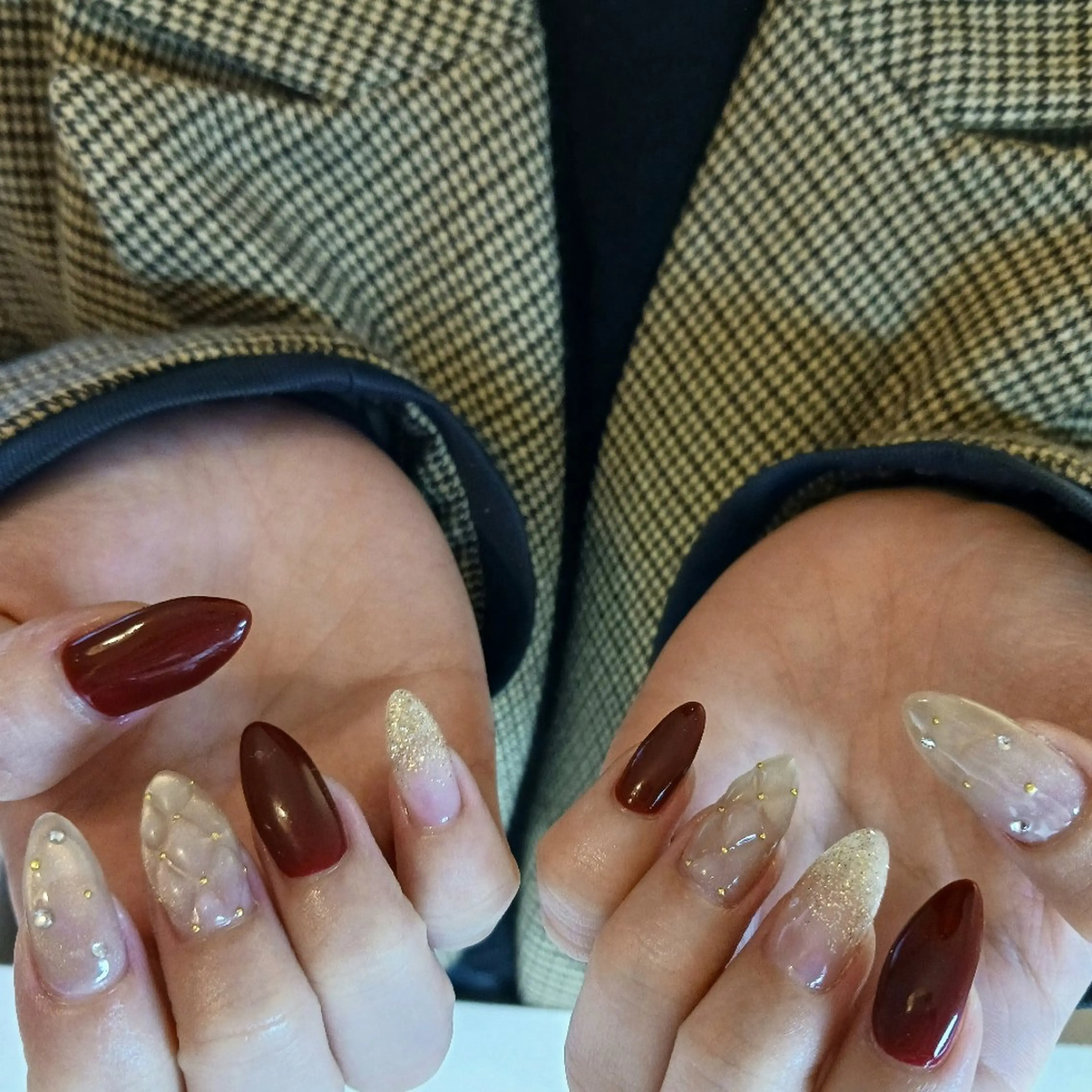 ネイル ボルドー ジェルネイル マグネットネイル 持ち込み 冬ネイル ハンドネイル owlnail /持込みデザイン専門のネイルデザイン