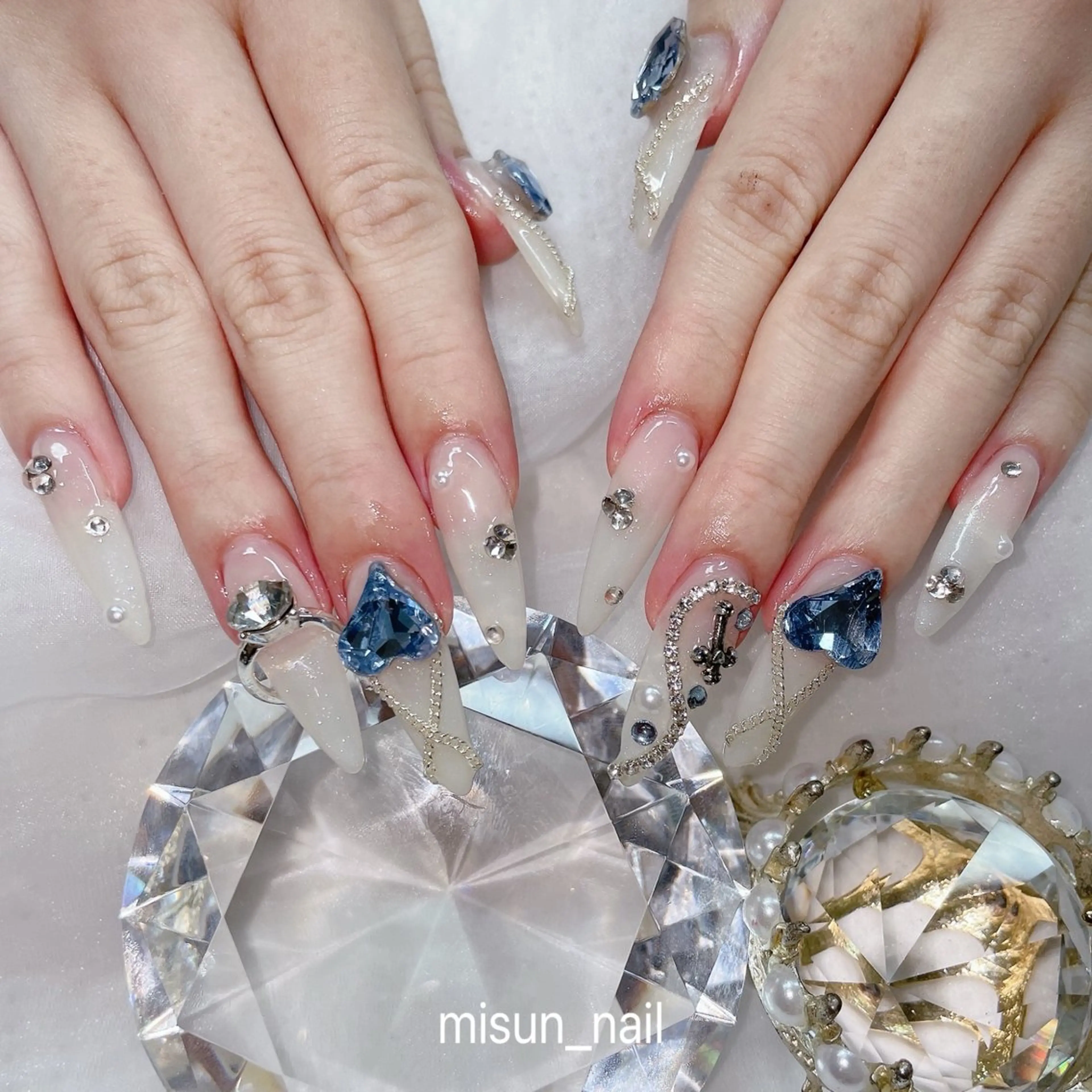 ネイル アートネイル オーロラネイル チークネイル 長さ出し フラッシュネイル misun_ nailのネイルデザイン