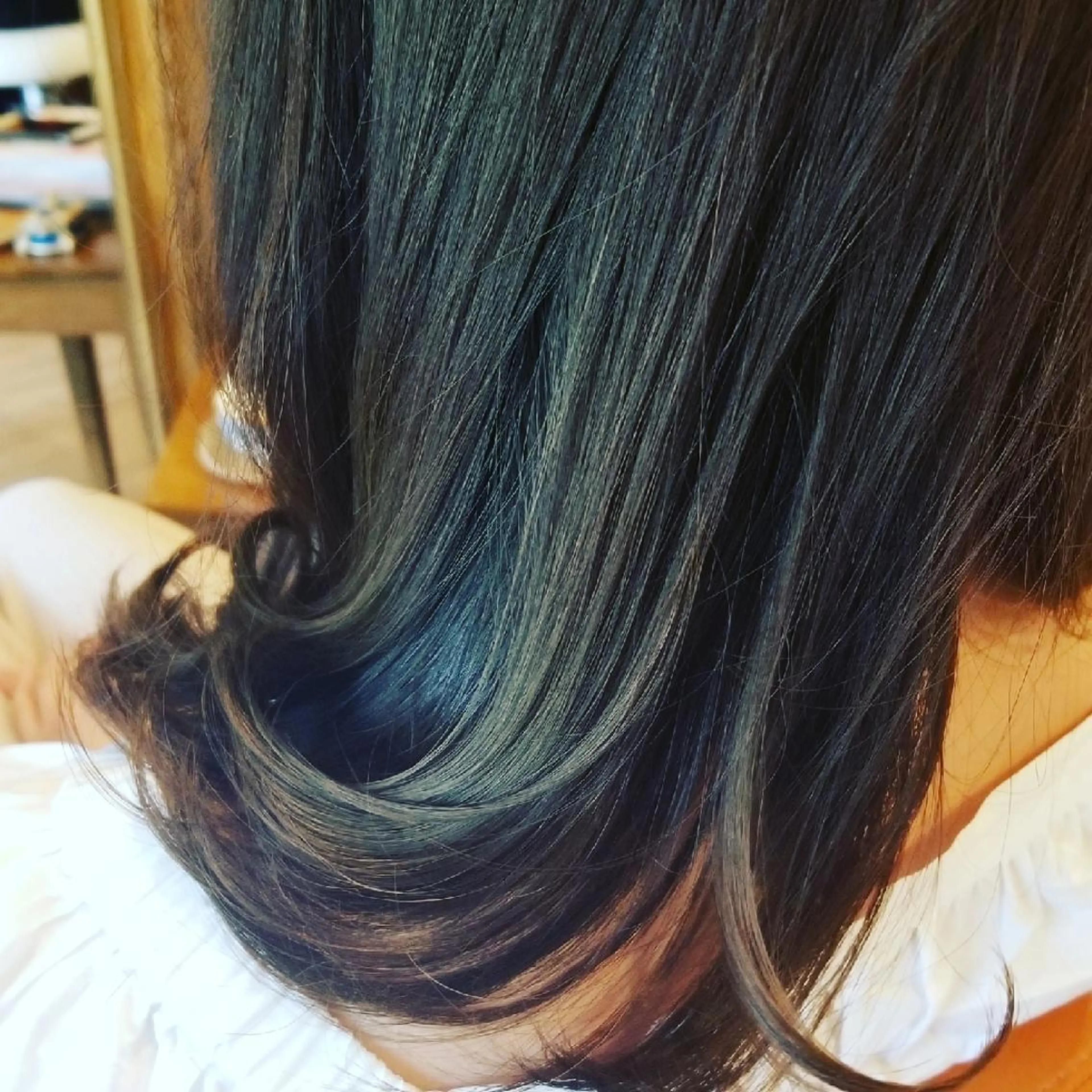 カット &ポイント 縮毛矯正の写真