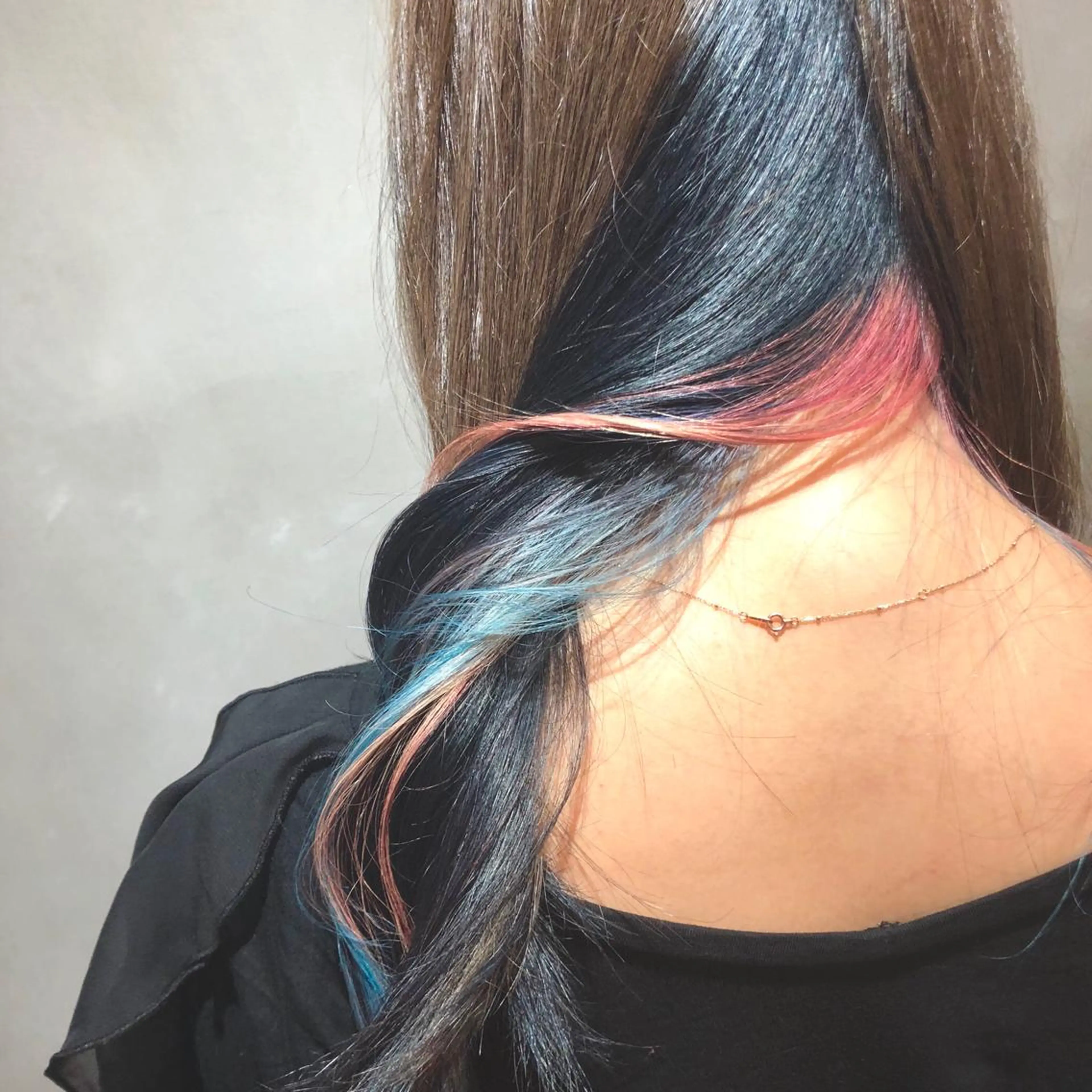 カラー アッシュ アッシュブラウン ブルーカラー ブラウンカラー インナーカラー ヘアカラー トリートメント las PAVILIONのヘアスタイル