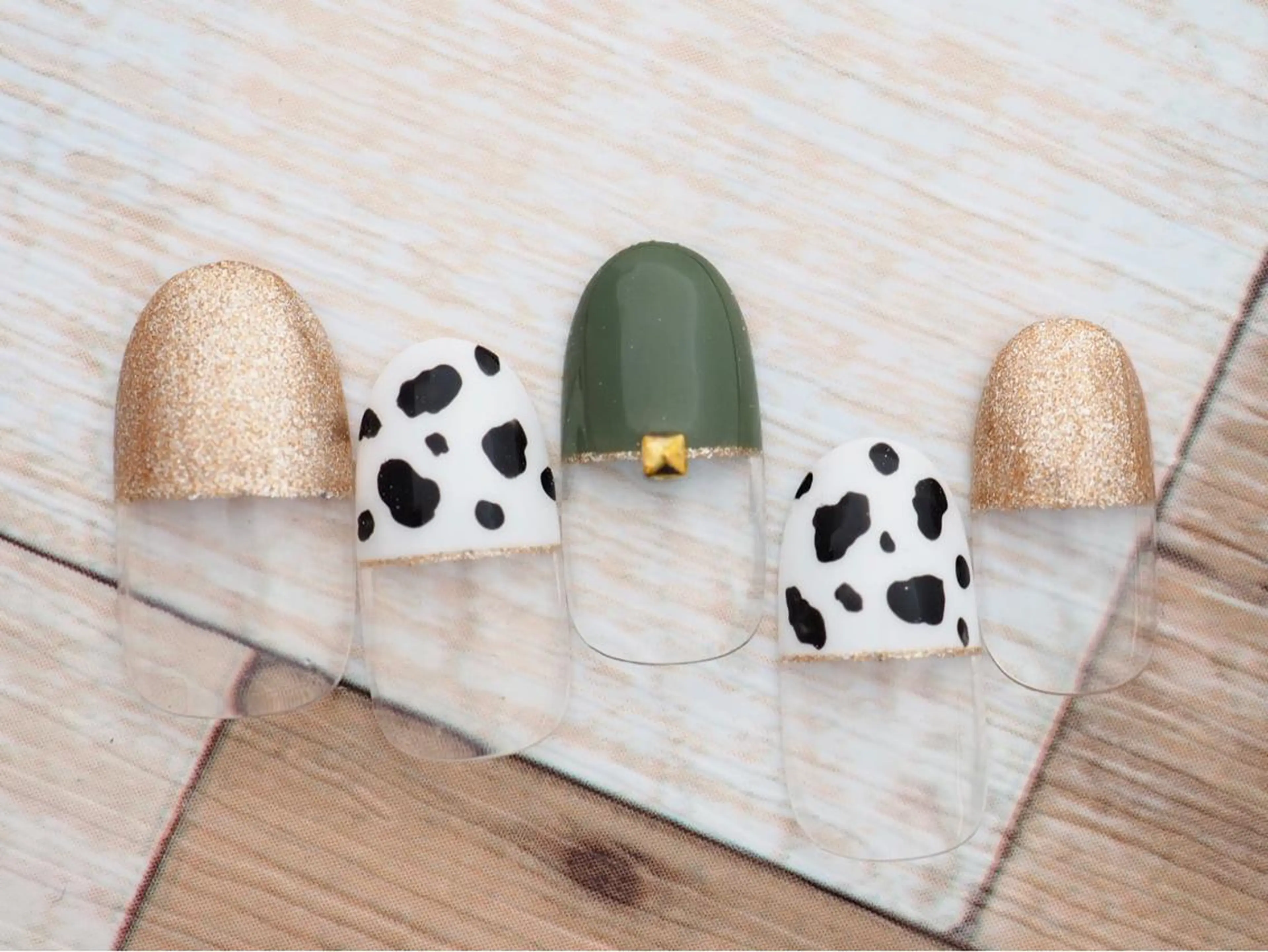 ネイル トップネイリスト Ribbon立川店のネイルデザイン