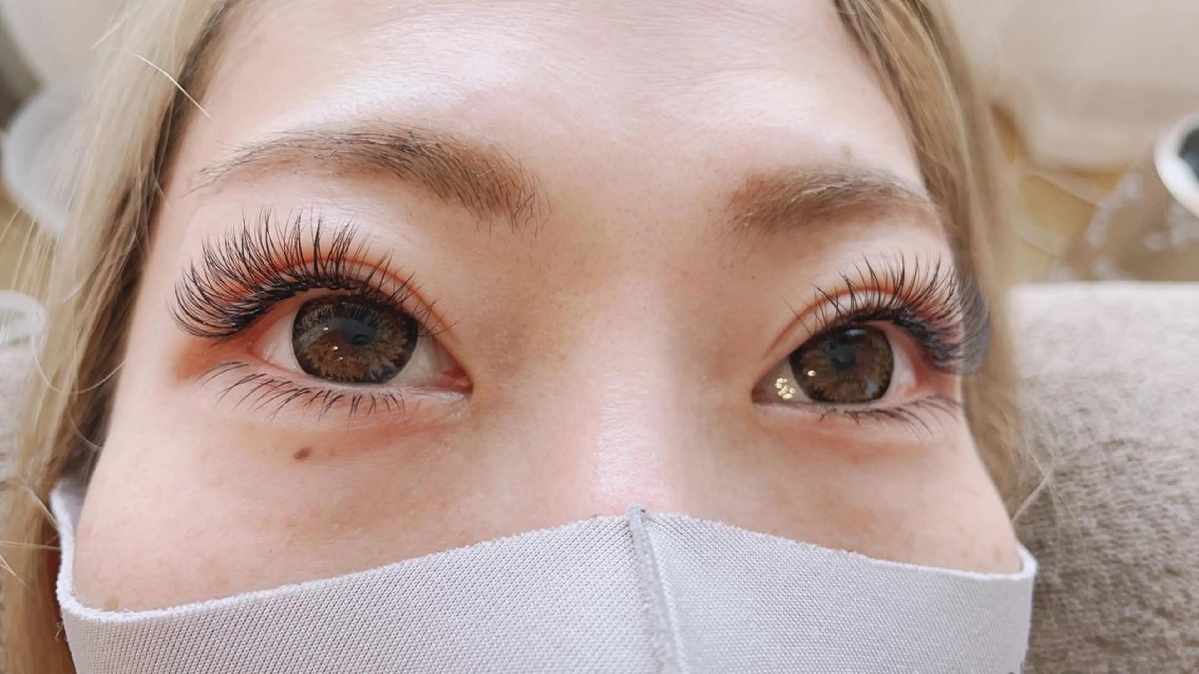 マツエク・マツパ emi ...の眉毛・アイブロウイメージ