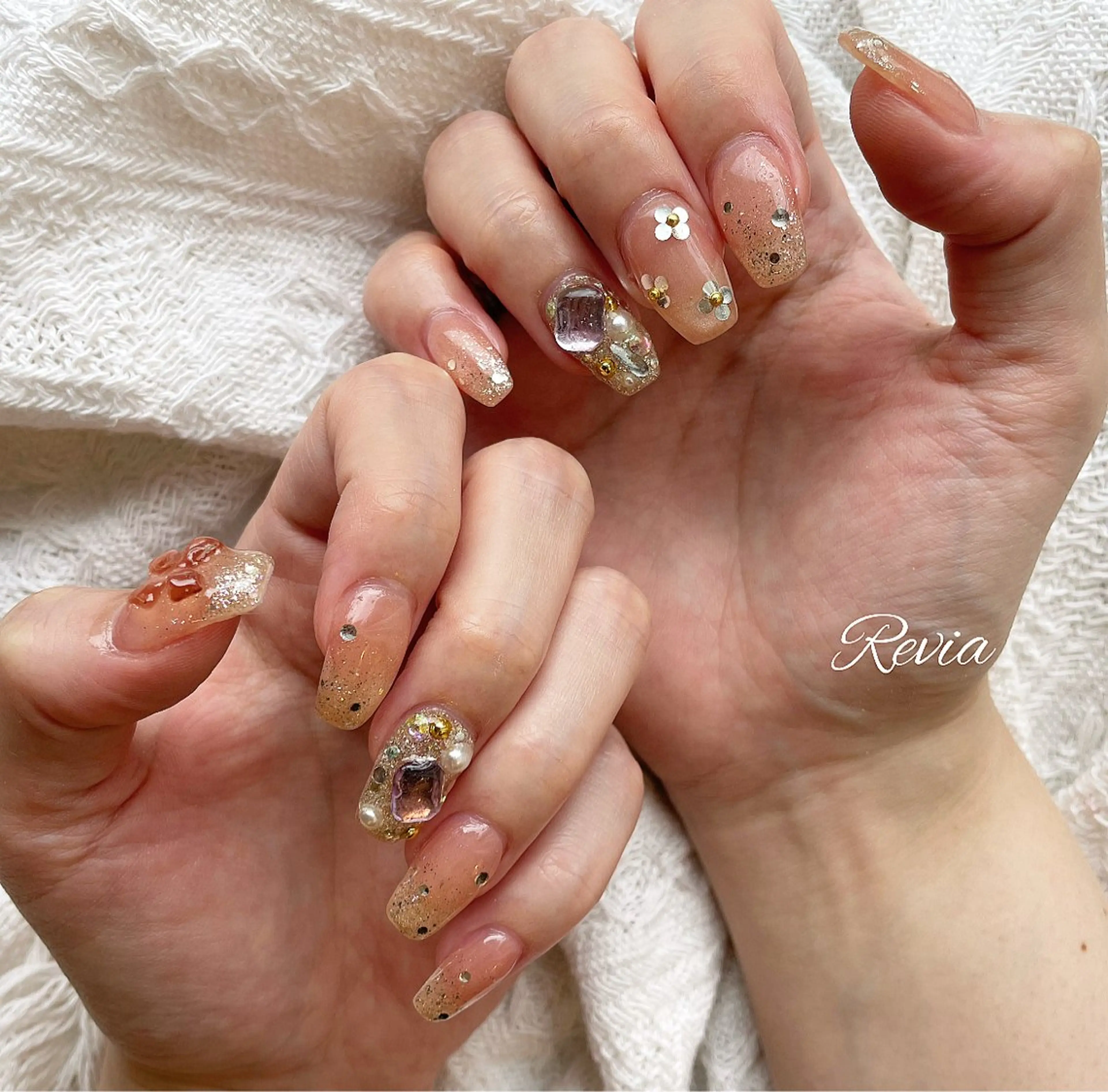 ネイル ハンドネイル revia所属・ERI Nailistのネイルデザイン