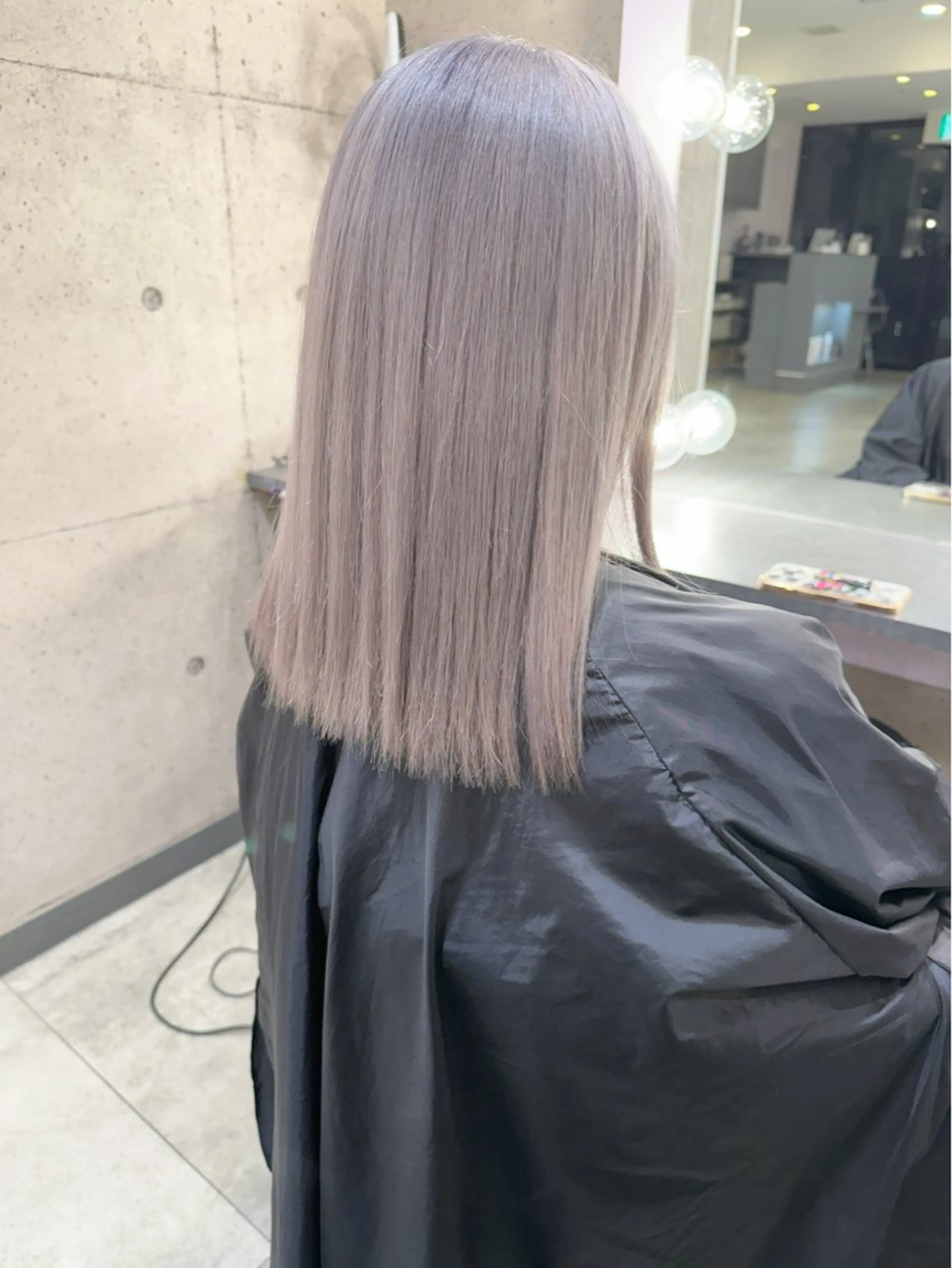 ミディアム カラー ヘアカラー トリートメント Noe心斎橋 堀田 朋宏のヘアスタイル