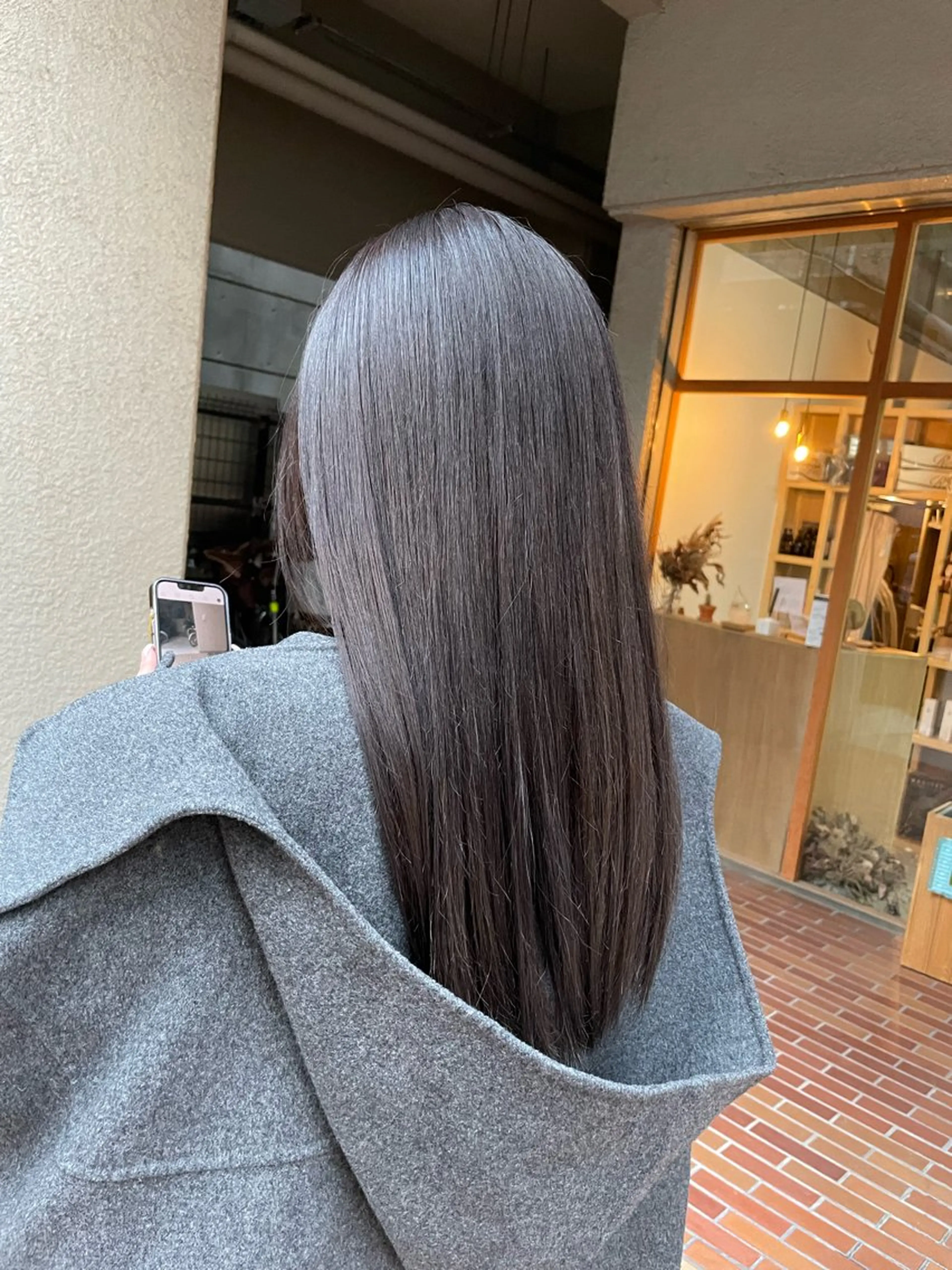 ロング カラー 透明感カラー グレージュ パープルカラー 髪質改善 播磨茜/谷町四丁目/ Le'a/スパニストのヘアスタイル