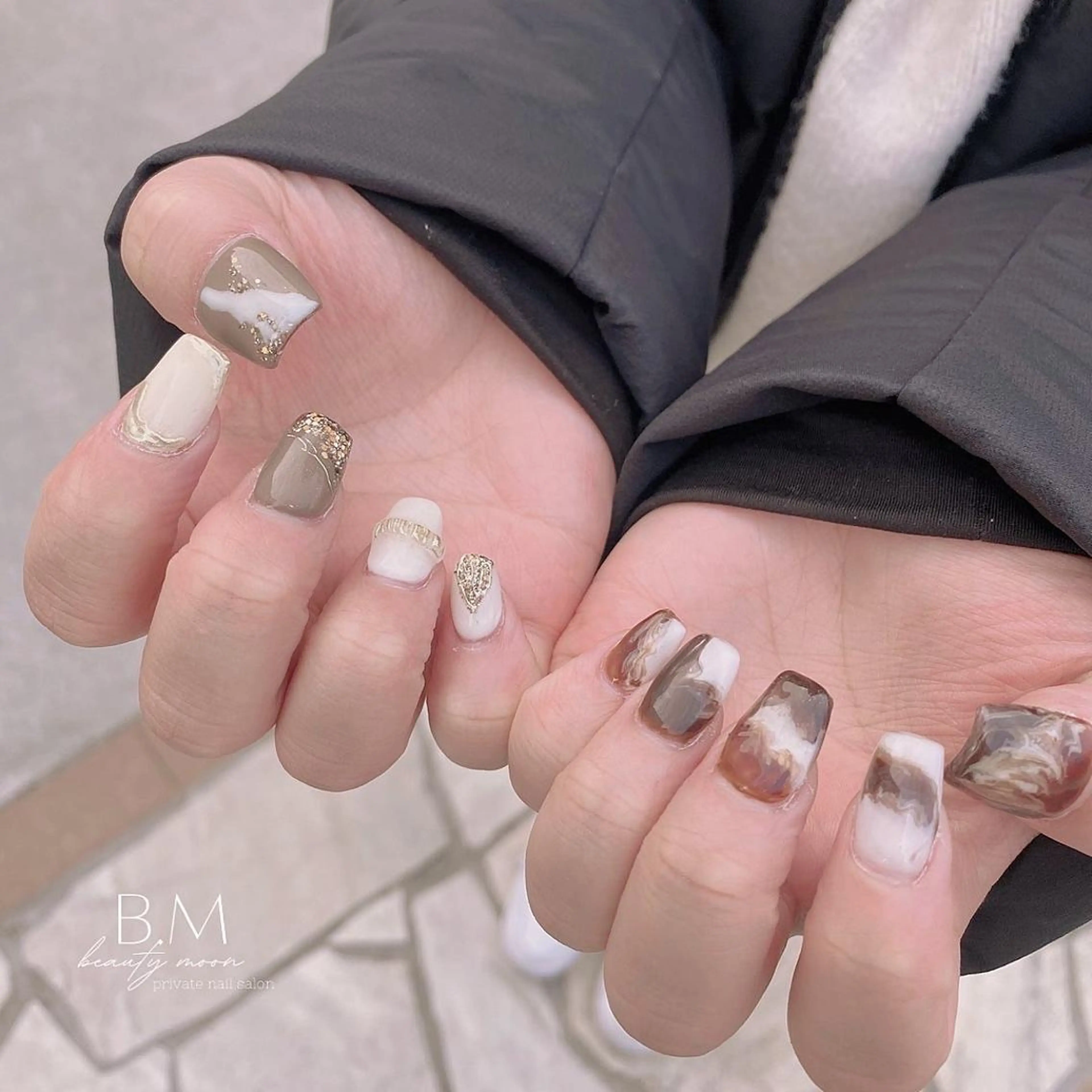 ネイル ブラウン カジュアル 持ち込み ニュアンスネイル ネイルチップ ハンドネイル beauty ☪︎moonのネイルデザイン