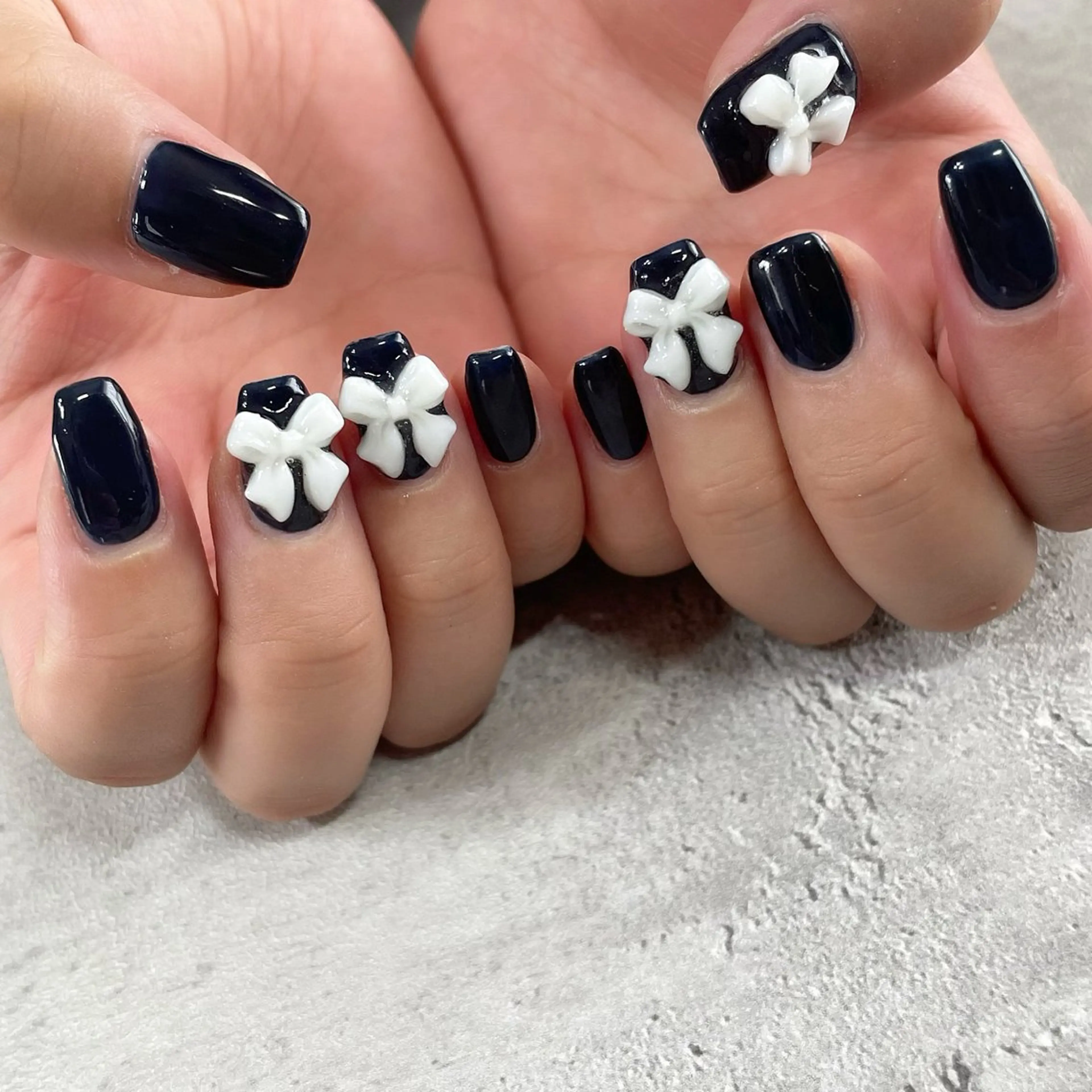 ネイル リボン 東 千夏のネイルデザイン