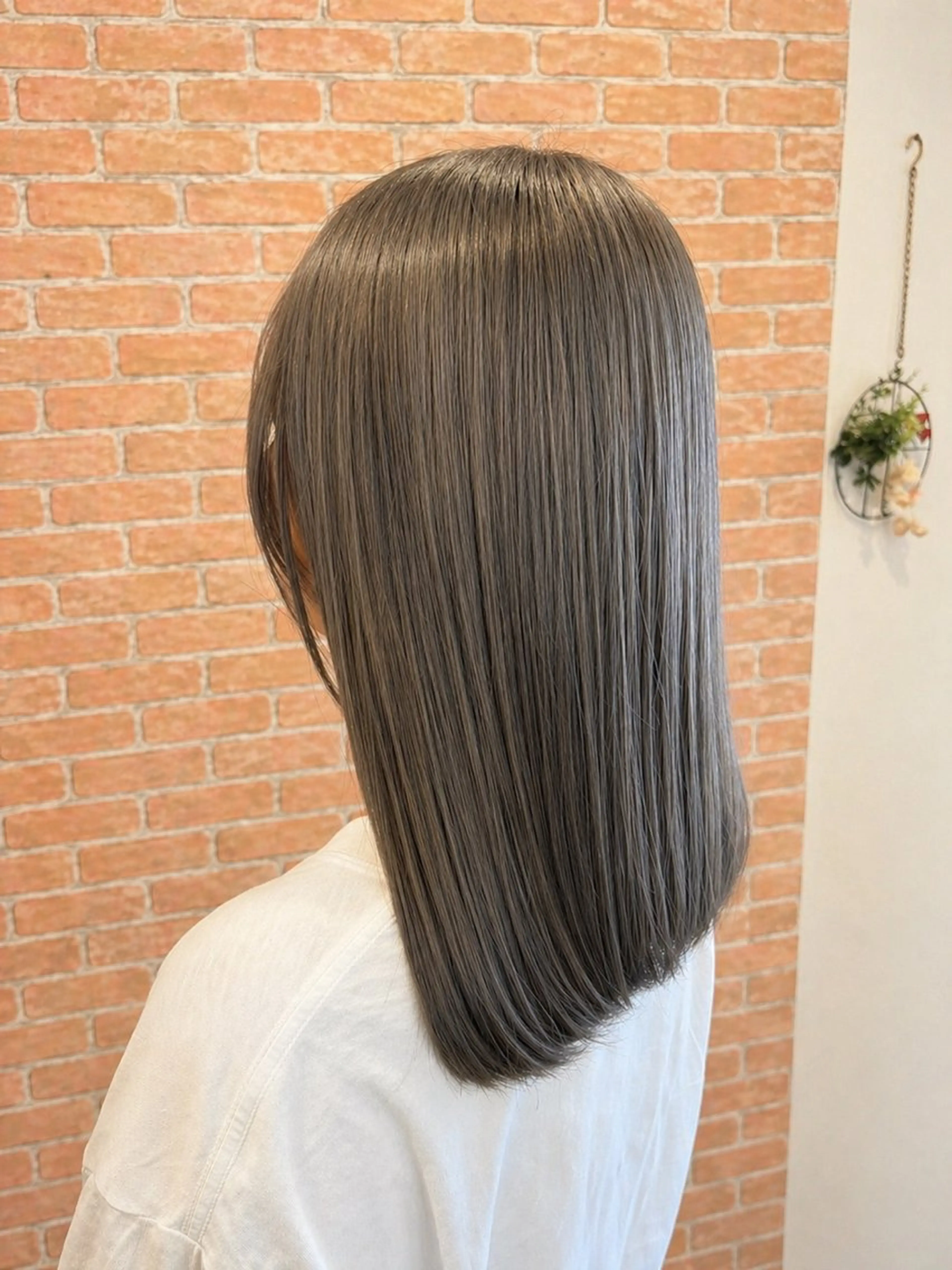 カラー 小東 蓮のヘアスタイル