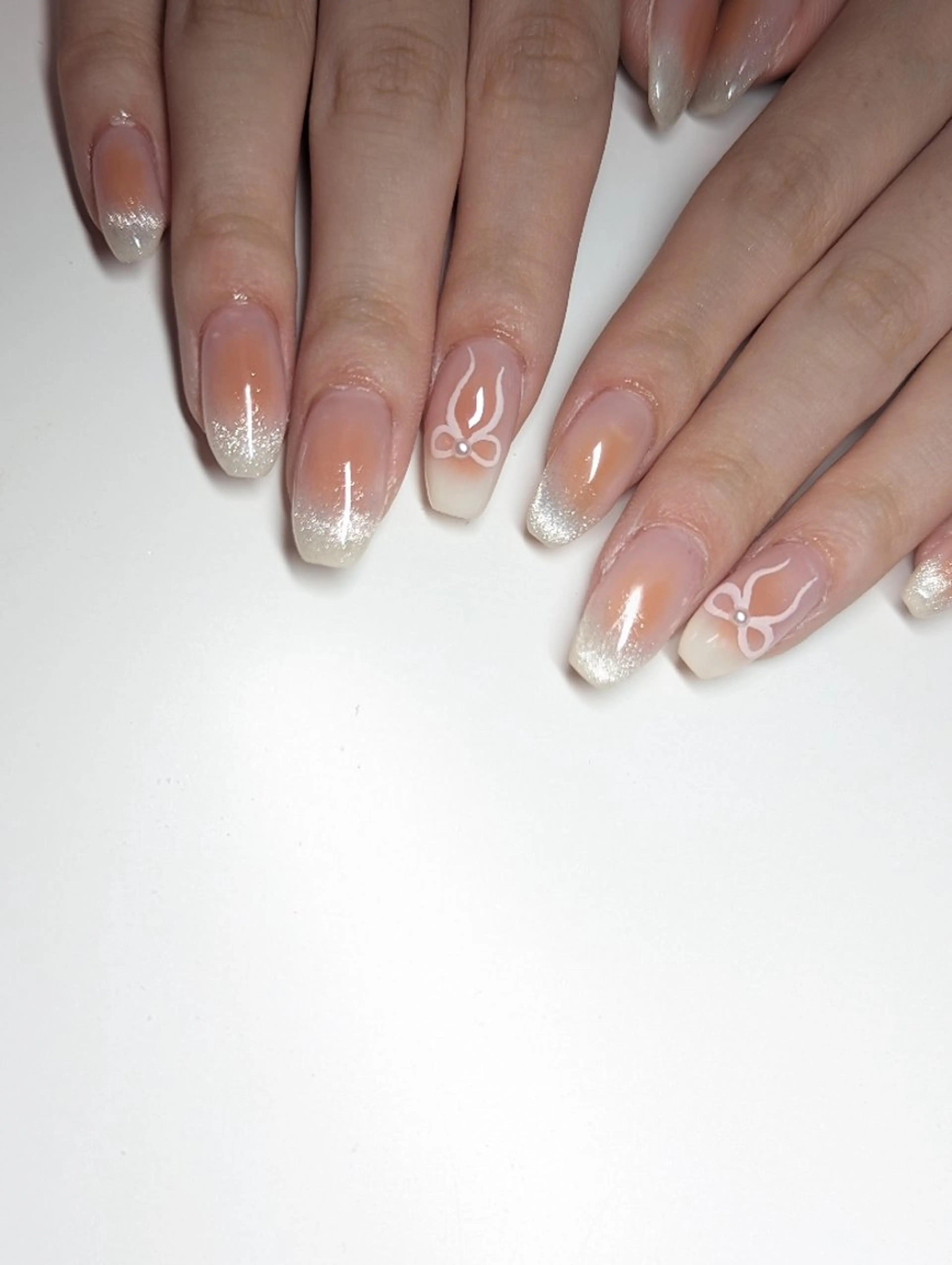 ネイル チークネイル マグネットネイル リボン ハンドネイル クロキ 。のネイルデザイン