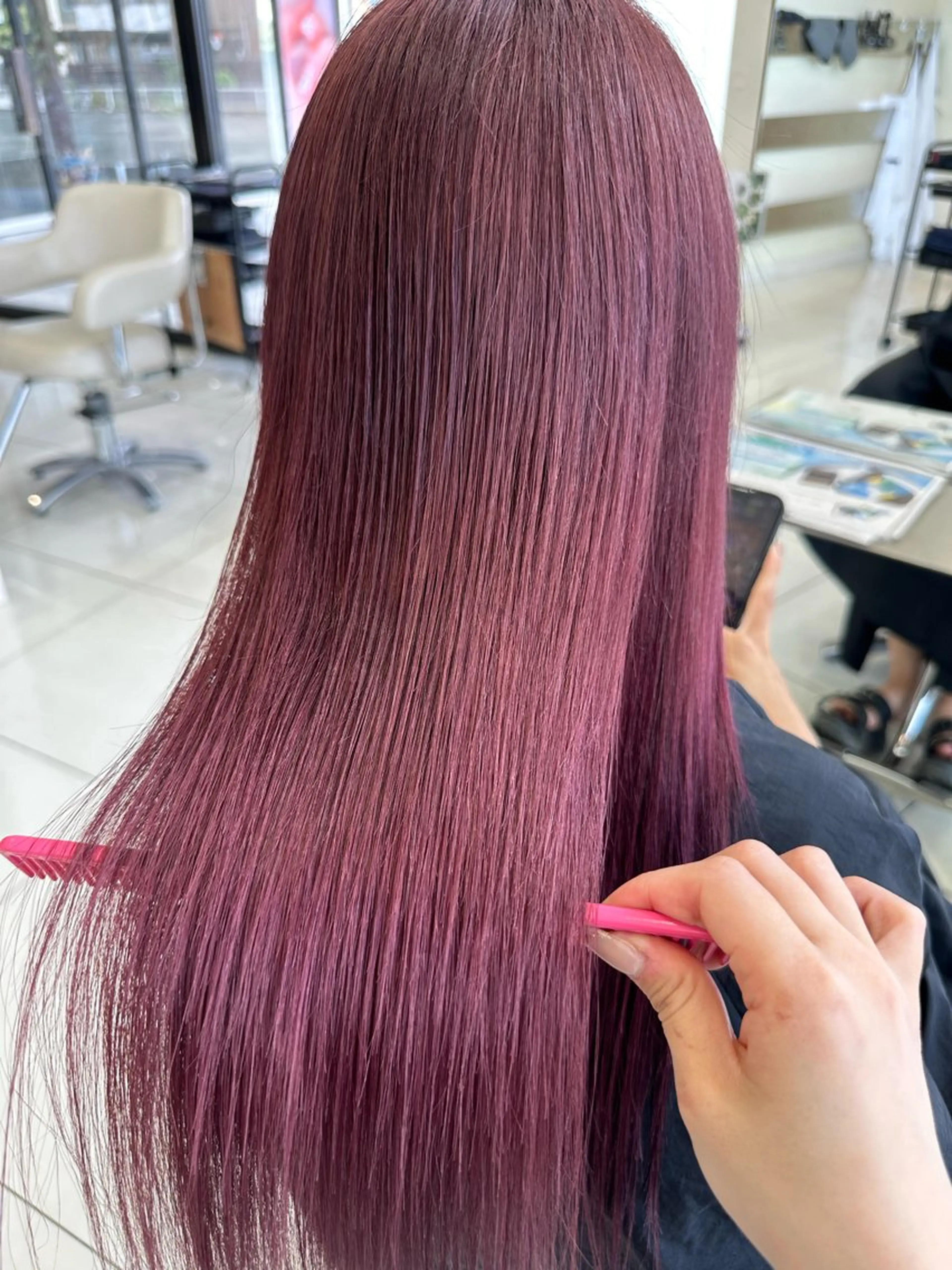 ロング カラー ハイトーン/ブリーチ Nozomiのヘアスタイル