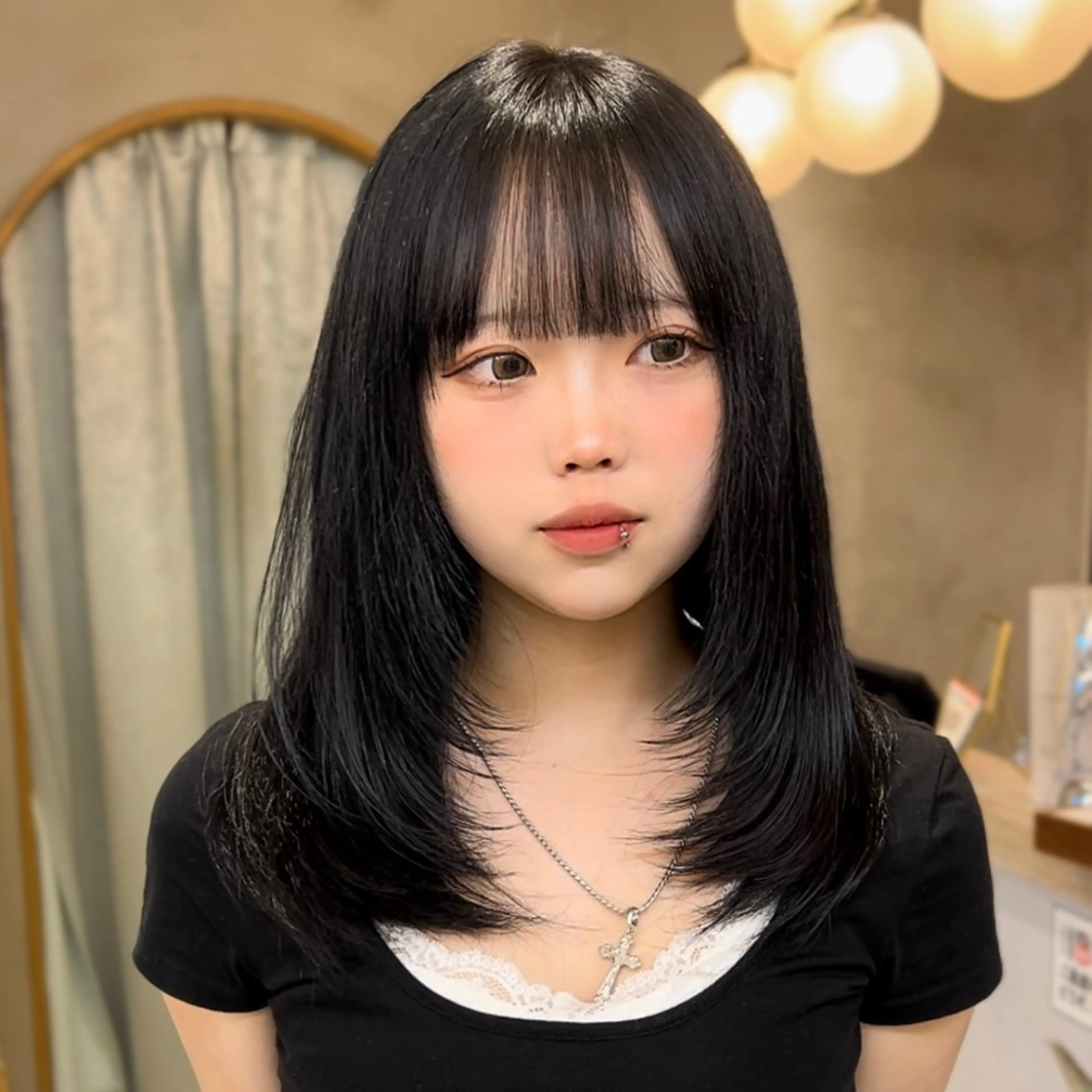 セミロング カラー 黒髪 ブルーカラー ブルーブラック くびれヘア 顔周りカット カット ヘアカラー 縮毛矯正 トリートメント メンズ/韓国レイヤー /縮毛矯正/📍爽太のヘアスタイル