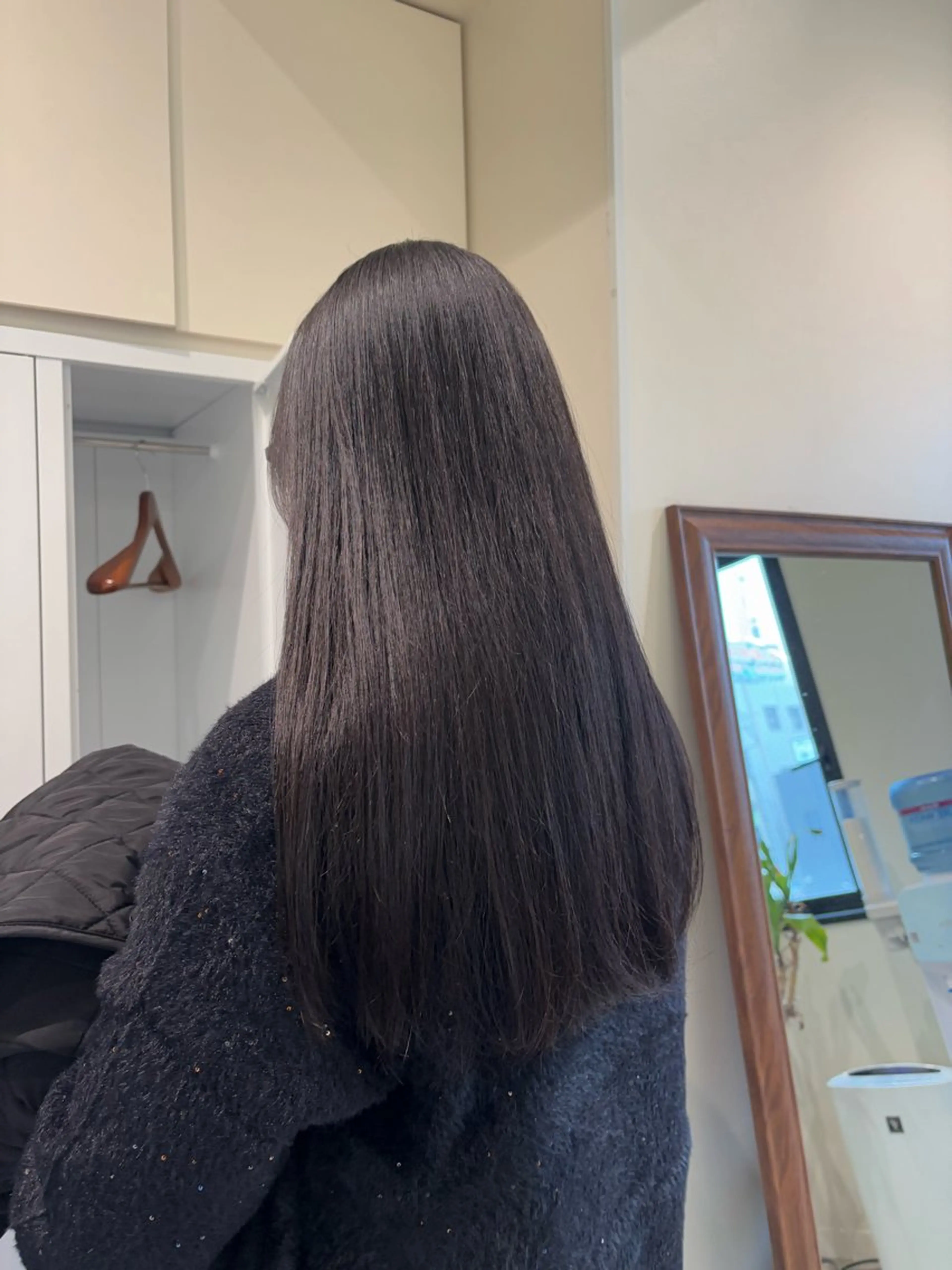 ロング 垢抜け小顔レイヤー オリーブ/スミレのヘアスタイル