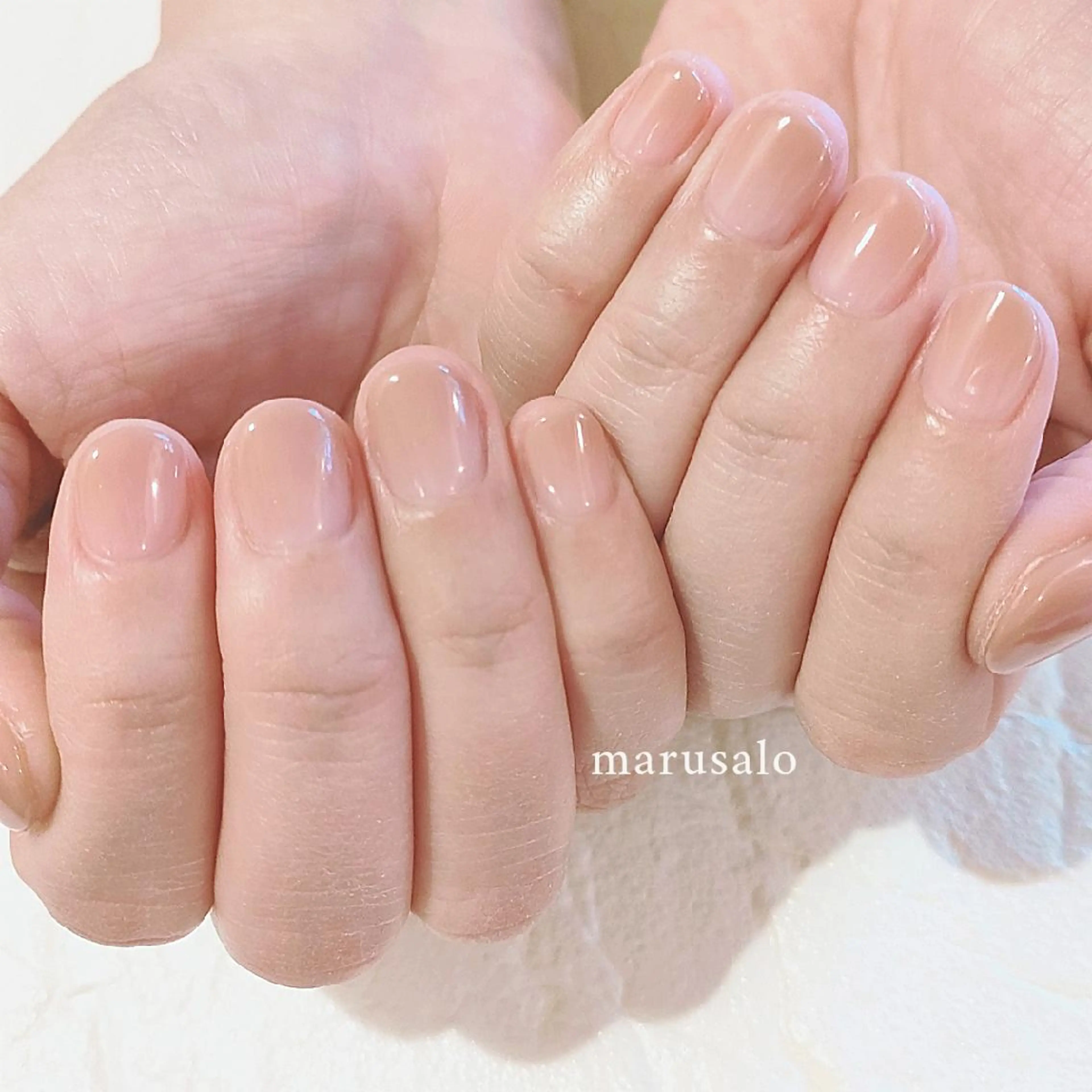 ネイル グラデーション オフィスネイル ワンカラーネイル シンプルネイル 冬ネイル ハンドネイル marusalo nailのネイルデザイン