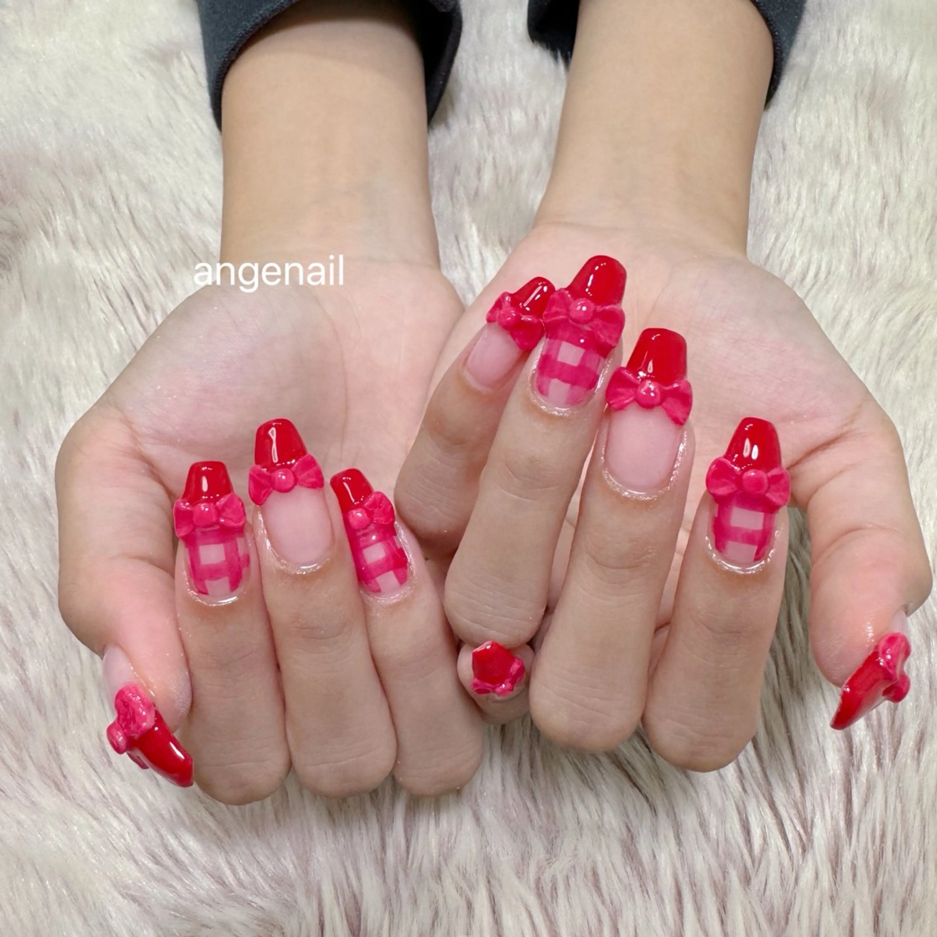 ネイル ハンドネイル オーナーネイリスト MAKIのネイルデザイン