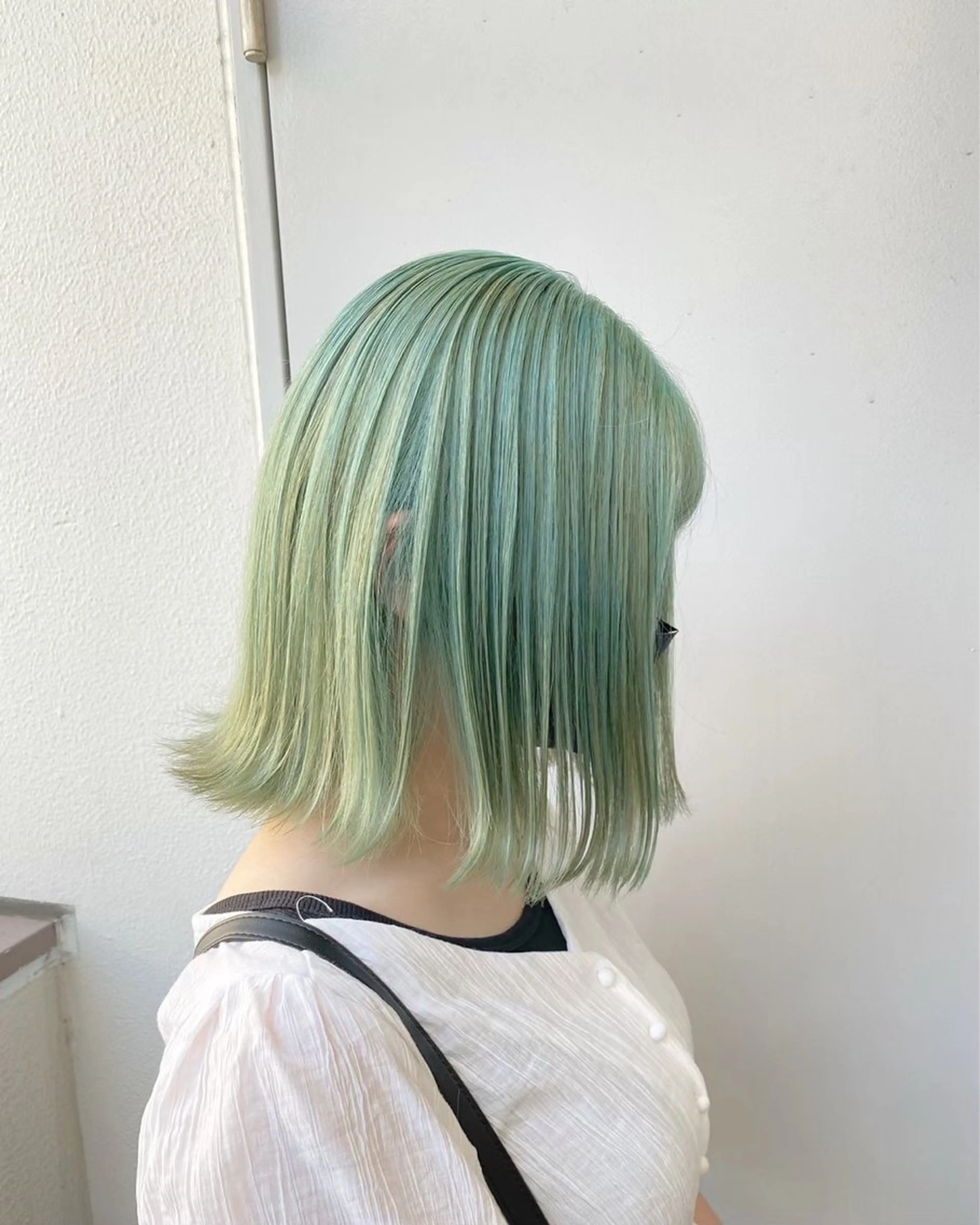 ショート 韓国風カラー 髪質改善 韓国風ヘア トリートメント ヘアカラー トリートメント ヘッドスパ ヘアセット ❤︎ワンホンガーリー なハイトーンヘア❤︎のヘアスタイル