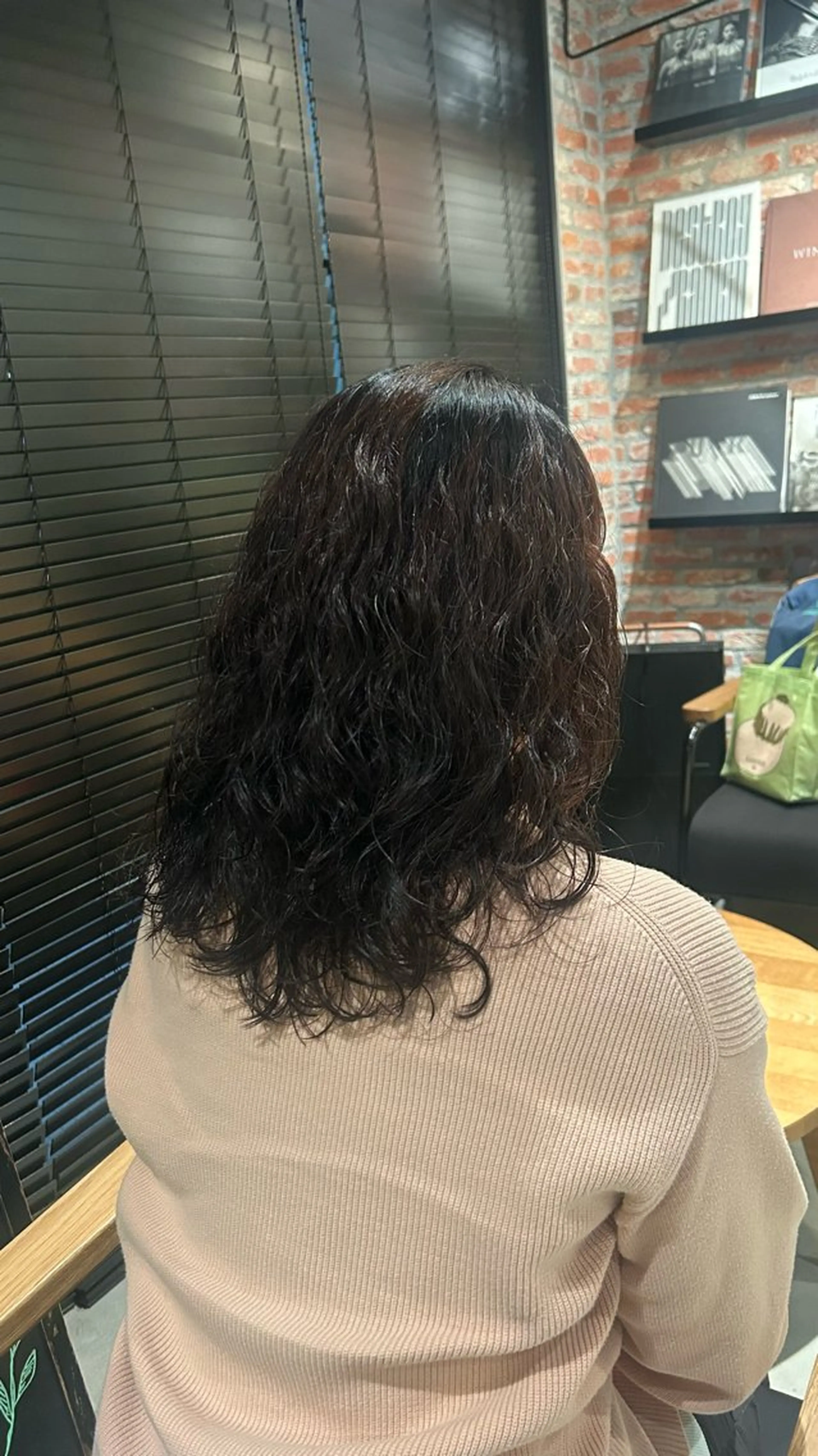 パーマ デジタルパーマ りお ブリーチカラーのヘアスタイル