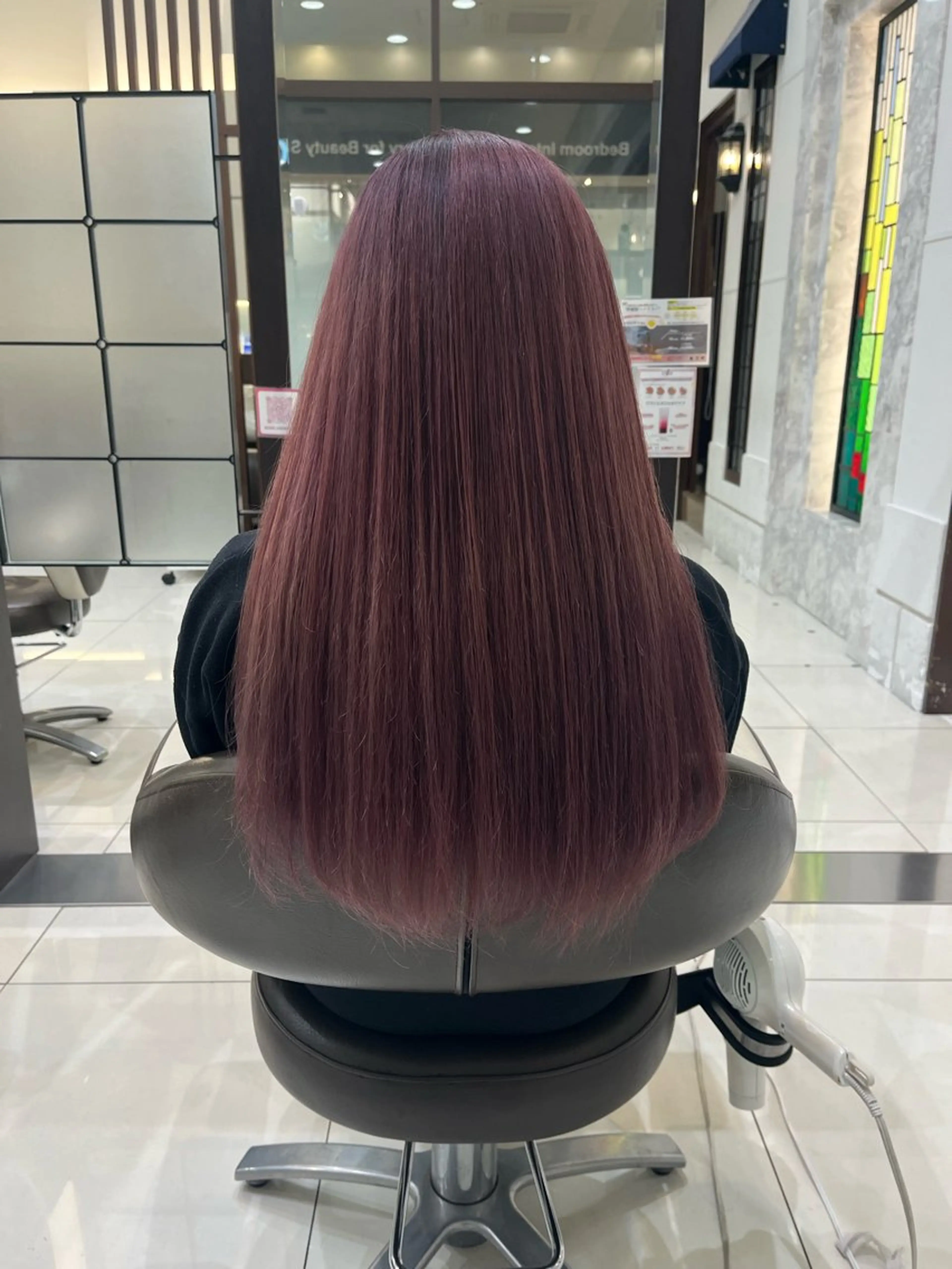 美容学生限定　ブリーチ＋カラーの写真