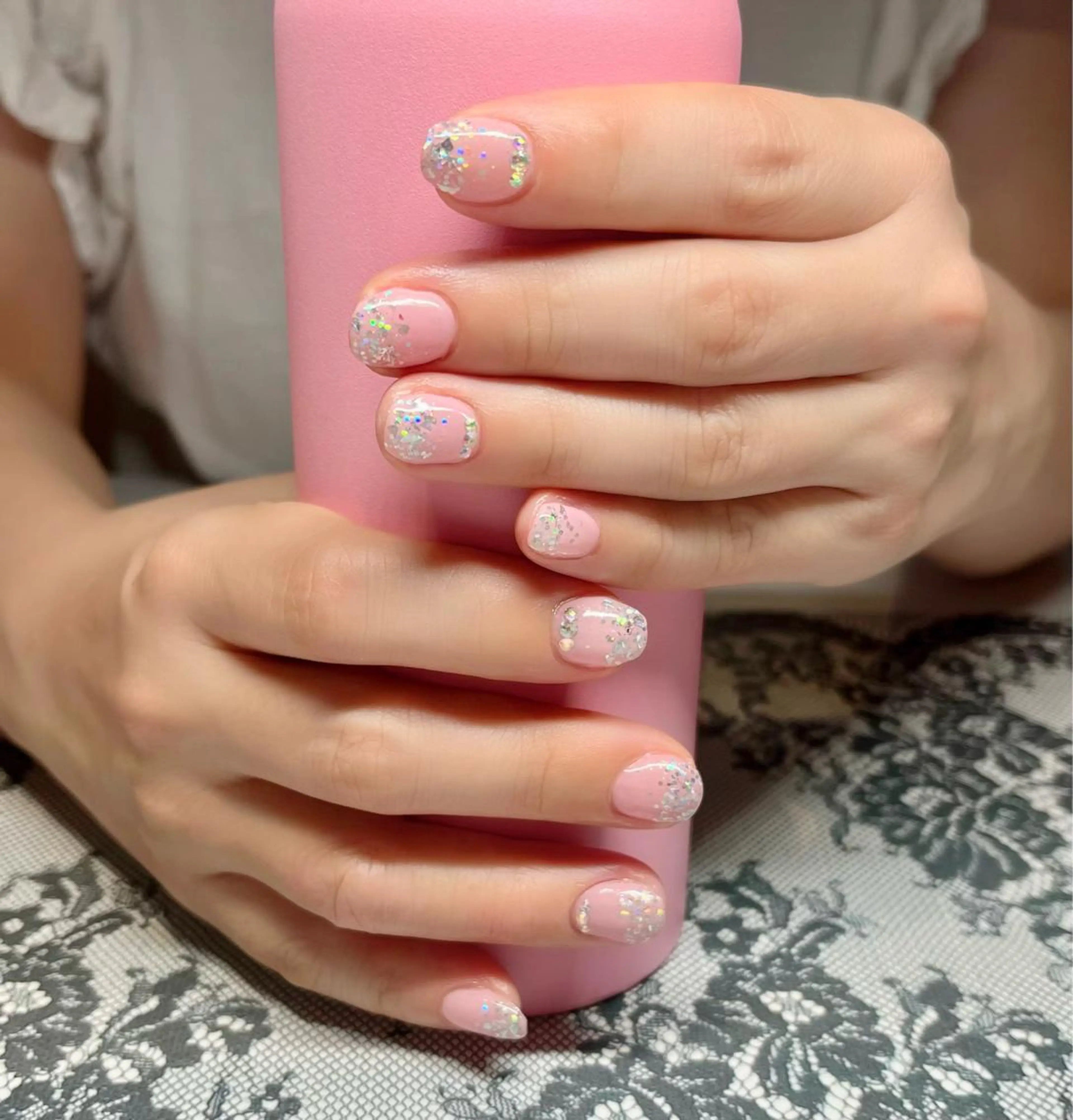 ネイル ラメ(グリッター) ピンク シルバー ストーンネイル ハンドネイル shonan_ kairiのネイルデザイン