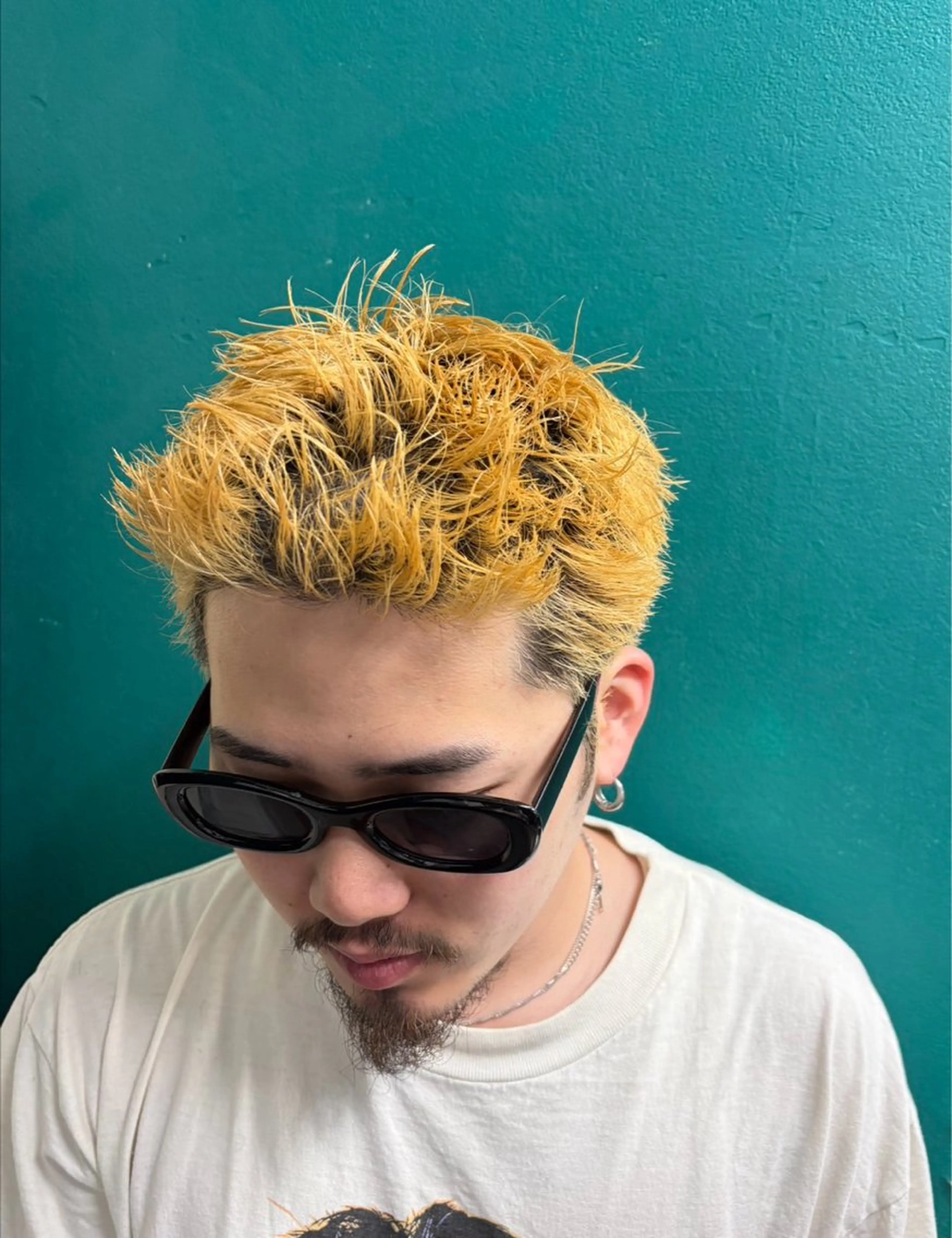ショート カラー メンズ メンズブリーチ メンズショート スパイキーショート ブリーチ ケアブリーチ 【癒しのバーバー】 小野寺のヘアスタイル