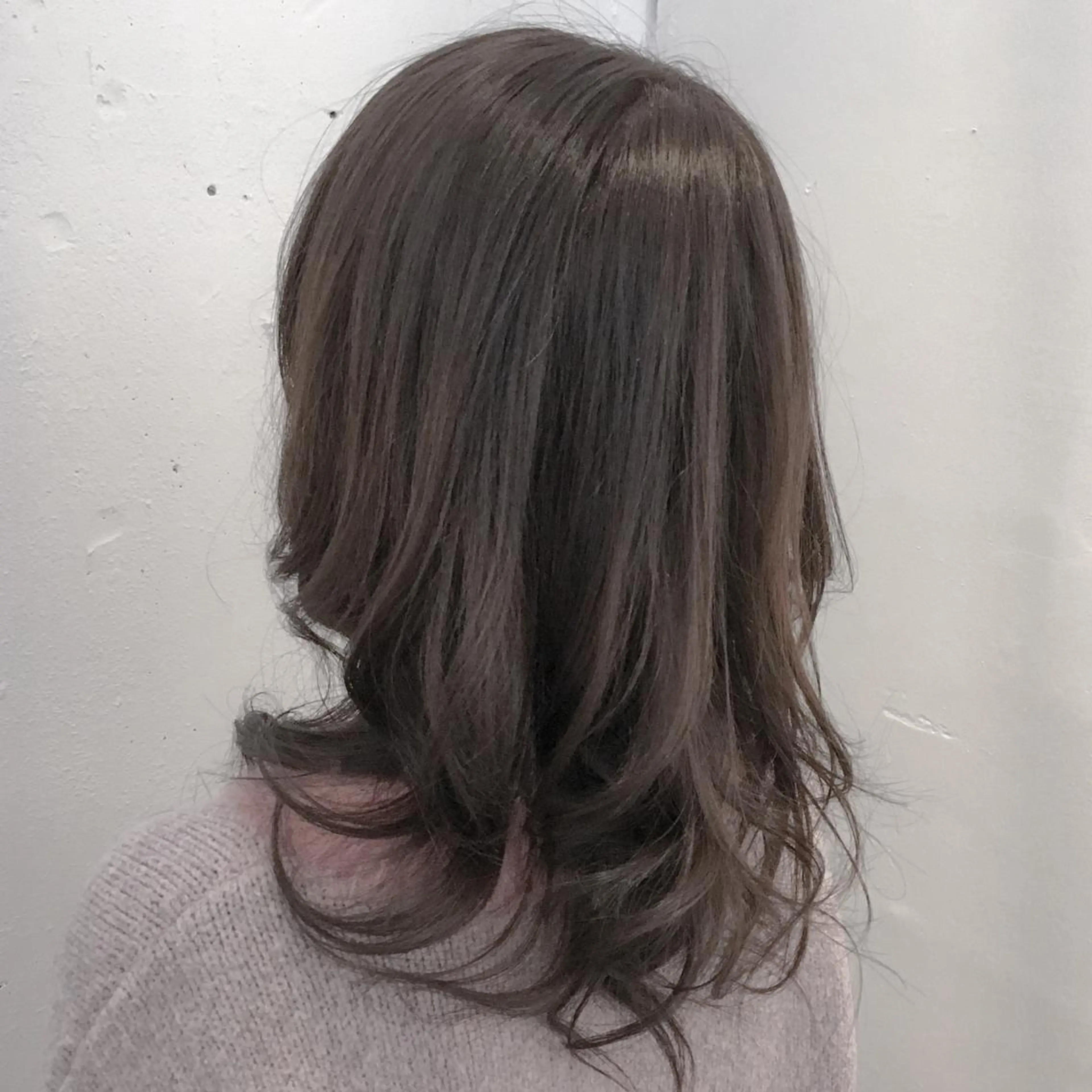 セミロング カラー パーマ アッシュ ミント カット パーマ 縮毛矯正 トミタ アツシのヘアスタイル