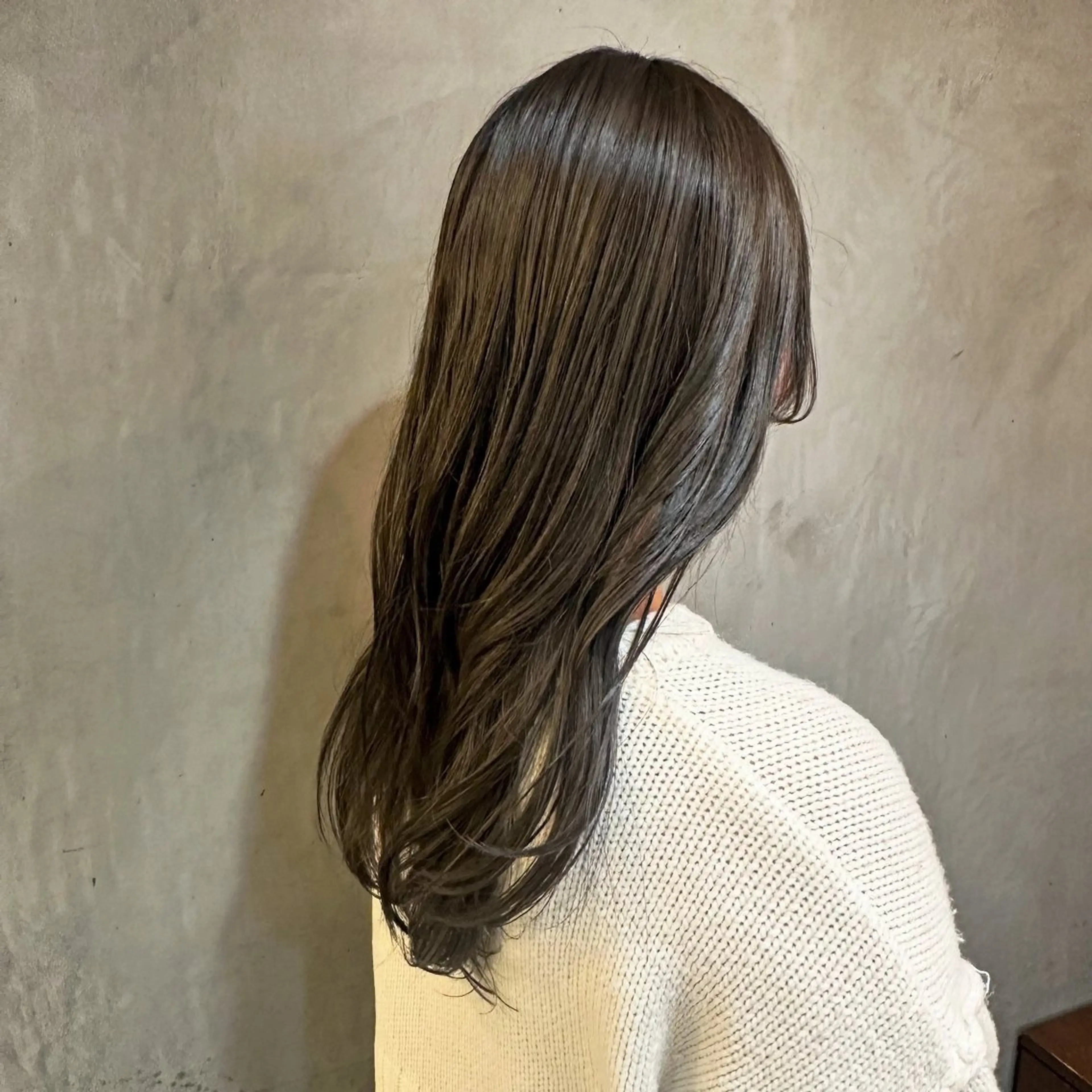 江坂駅徒歩5分【✨ミニモ限定✨】カットカラー(白髪染めも可)⚠️の写真