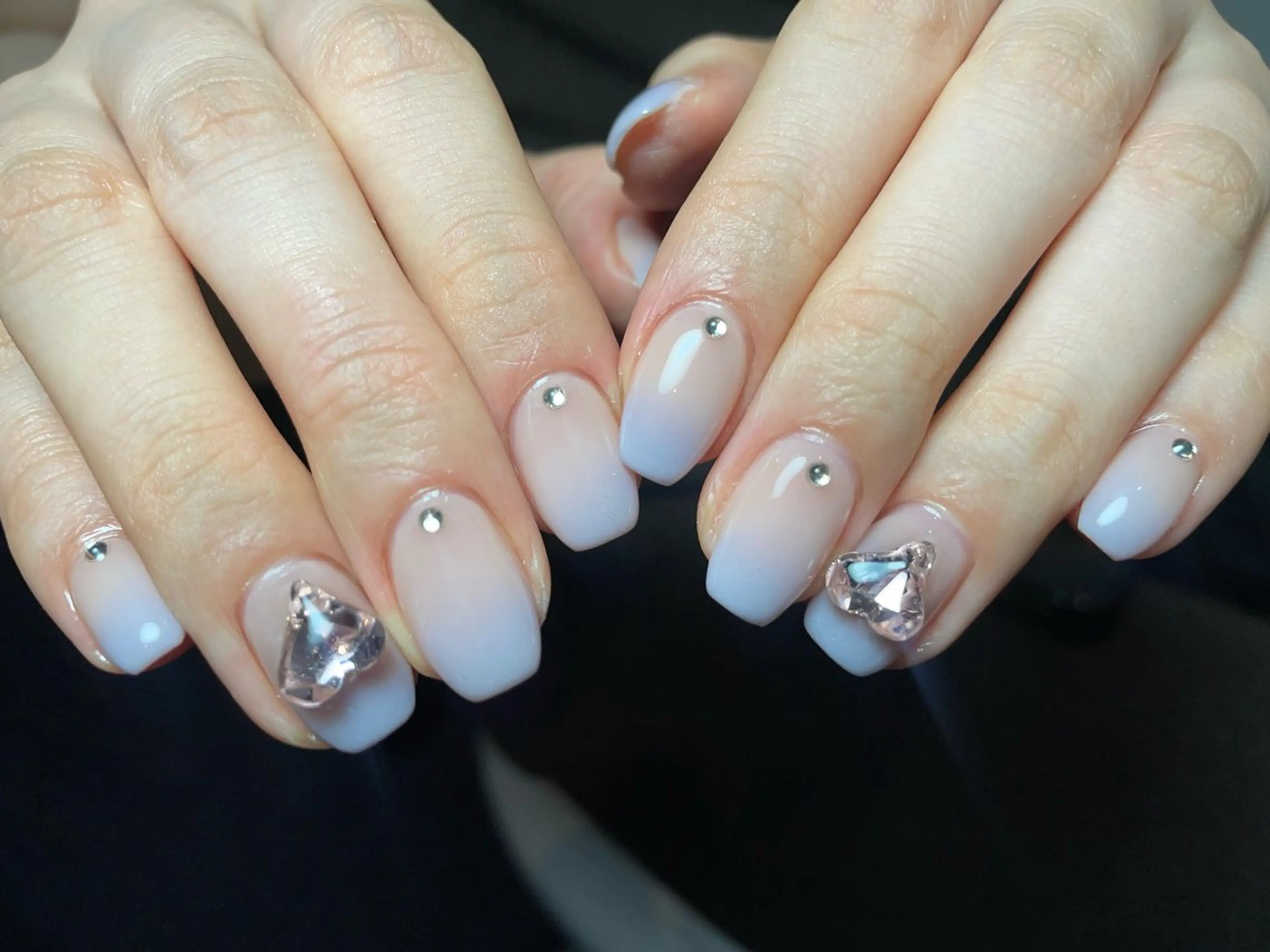 ネイル オーロラネイル 長さ出し フレンチネイル ジェルネイル ガラスフレンチ ハンドネイル Rela・S NAILのネイルデザイン