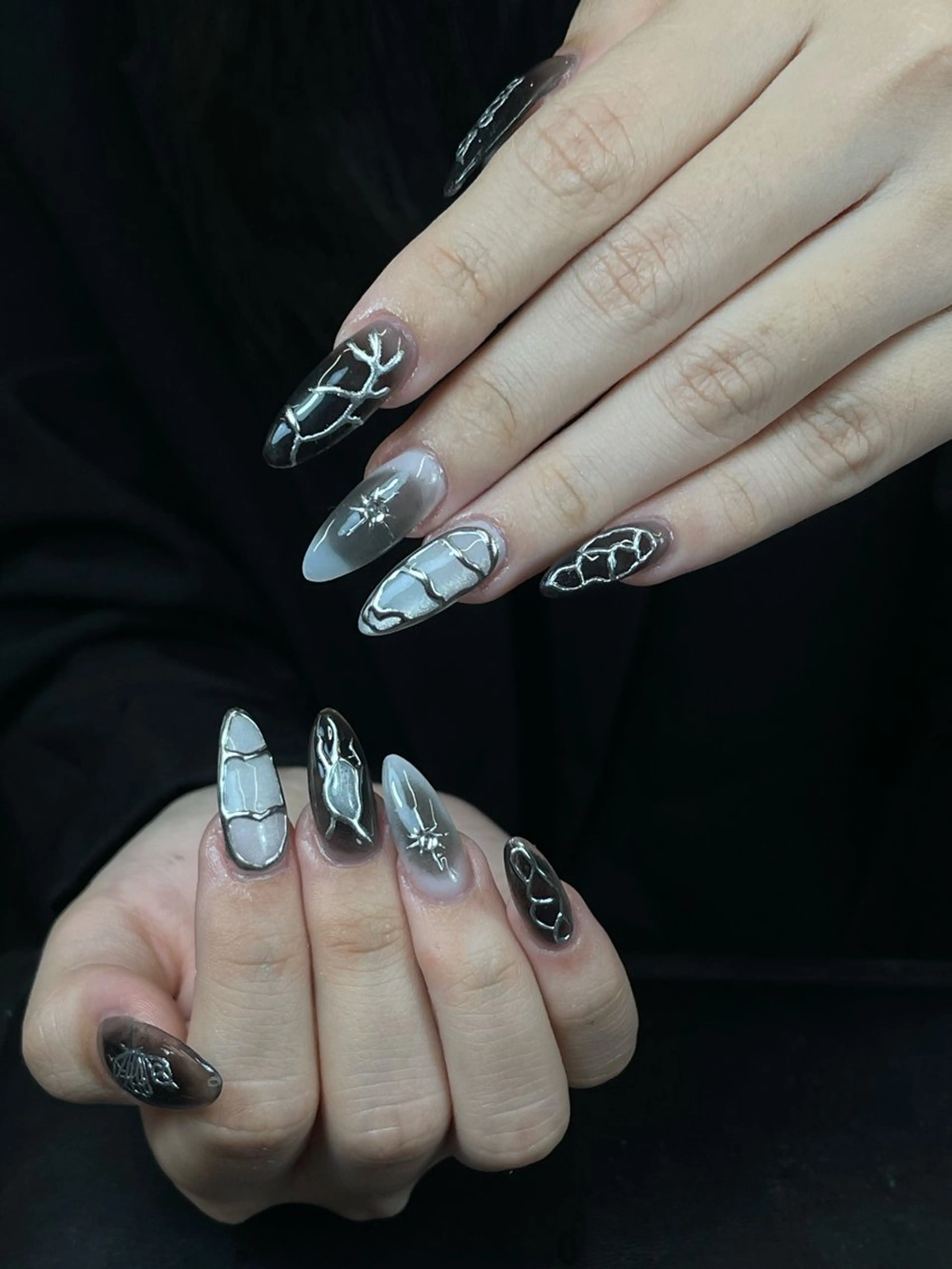 ネイル Iconic Nailのネイルデザイン