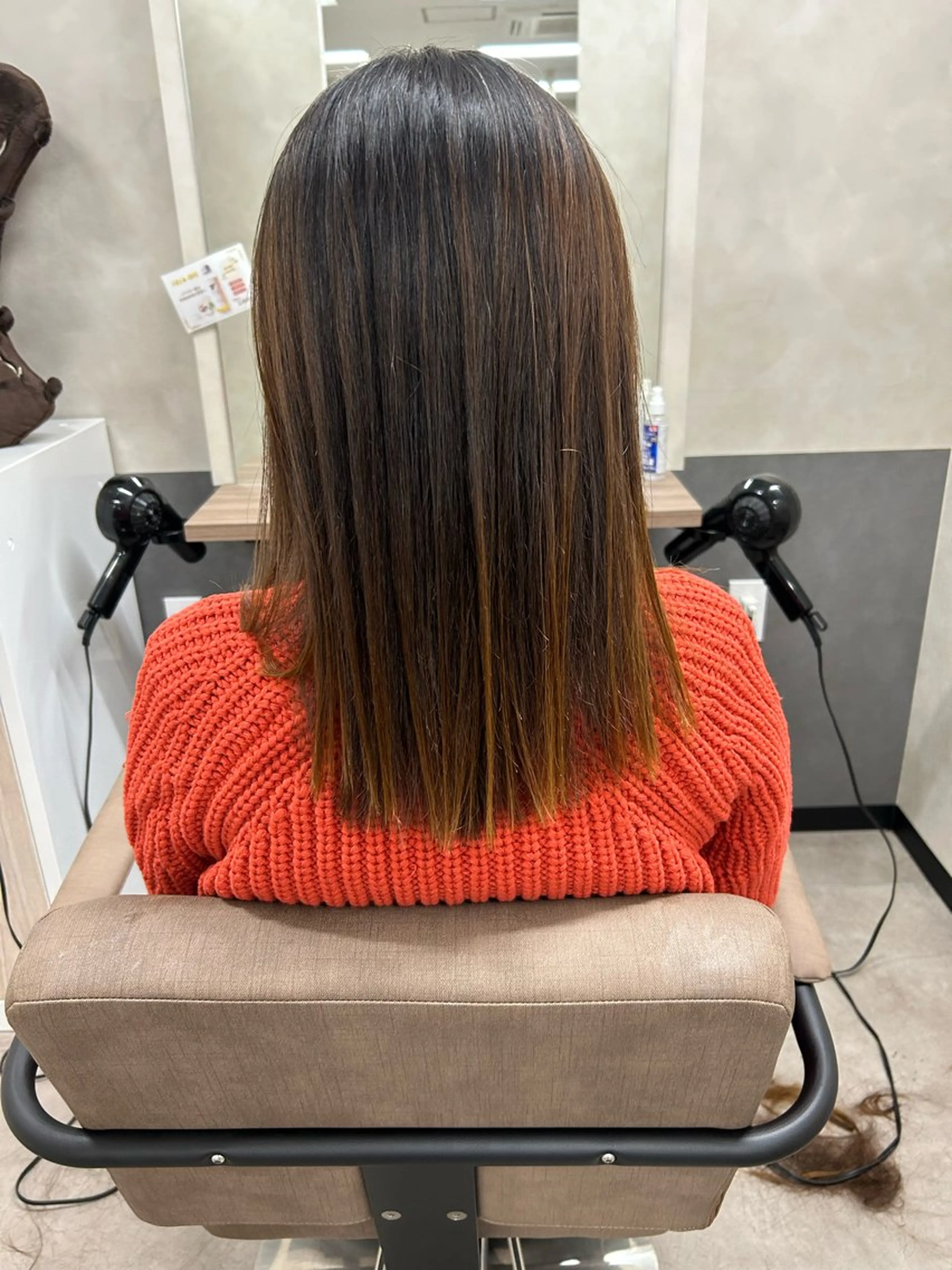 セミロング カット 縮毛矯正 VIE.ORNER 土気🍀小岩井樹のヘアスタイル